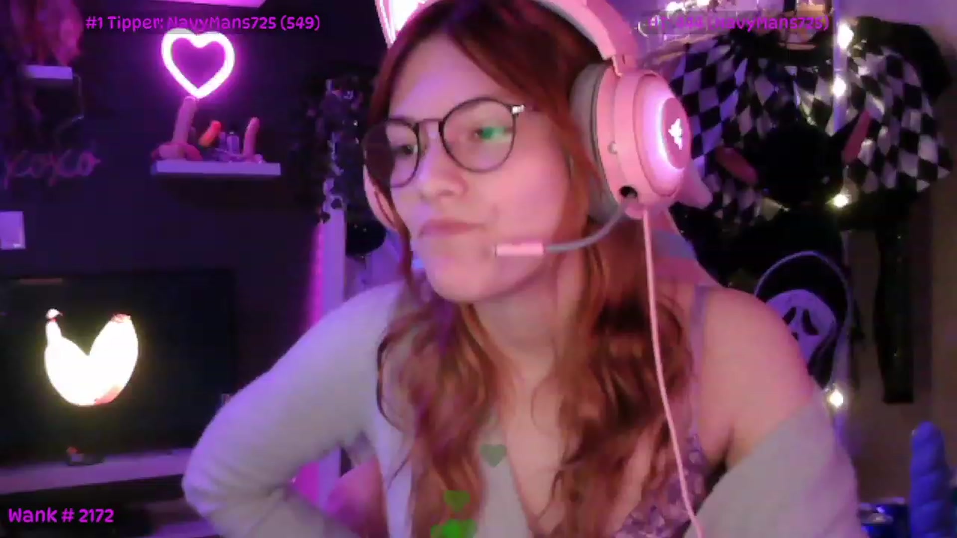 Gallery image thumbnail from LucyAmatura's myfreecams stream on, 11/26/2022, 07:57 image 1 of 20
