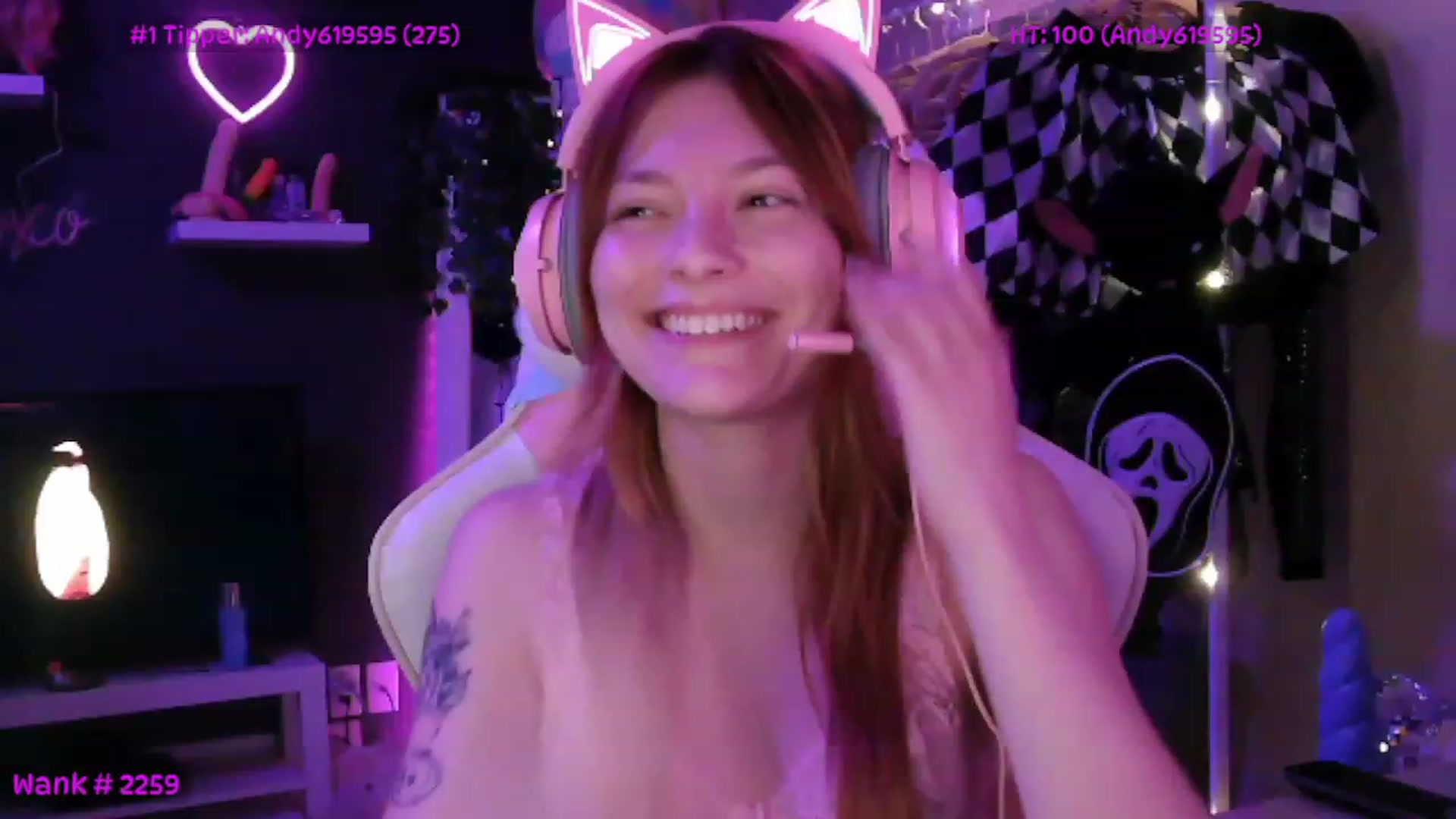 Gallery image thumbnail from LucyAmatura's myfreecams stream on, 11/29/2022, 06:21 image 15 of 20