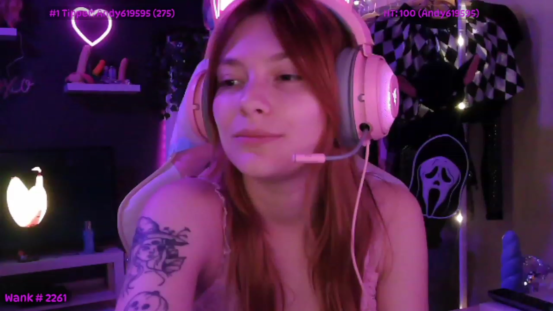 Gallery image thumbnail from LucyAmatura's myfreecams stream on, 11/29/2022, 06:21 image 14 of 20