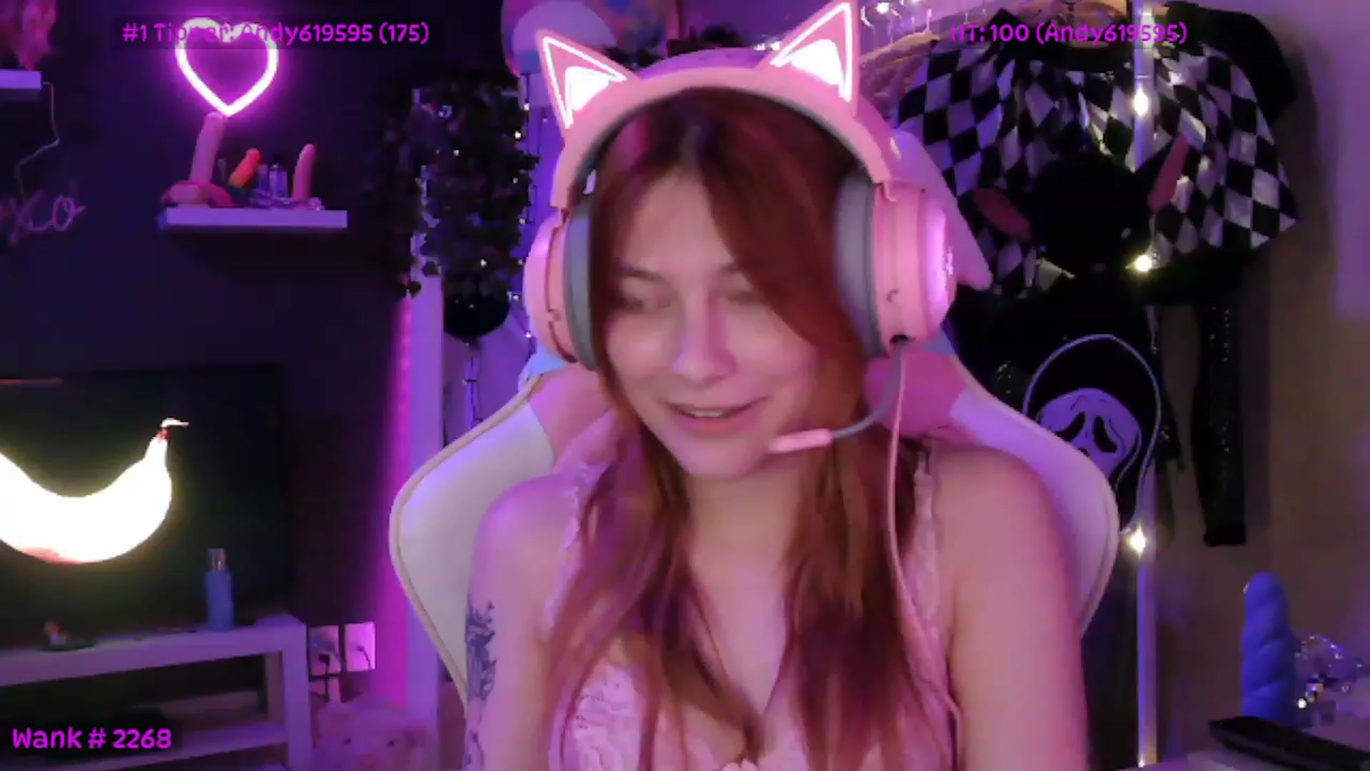 Gallery image thumbnail from LucyAmatura's myfreecams stream on, 11/29/2022, 06:21 image 3 of 20