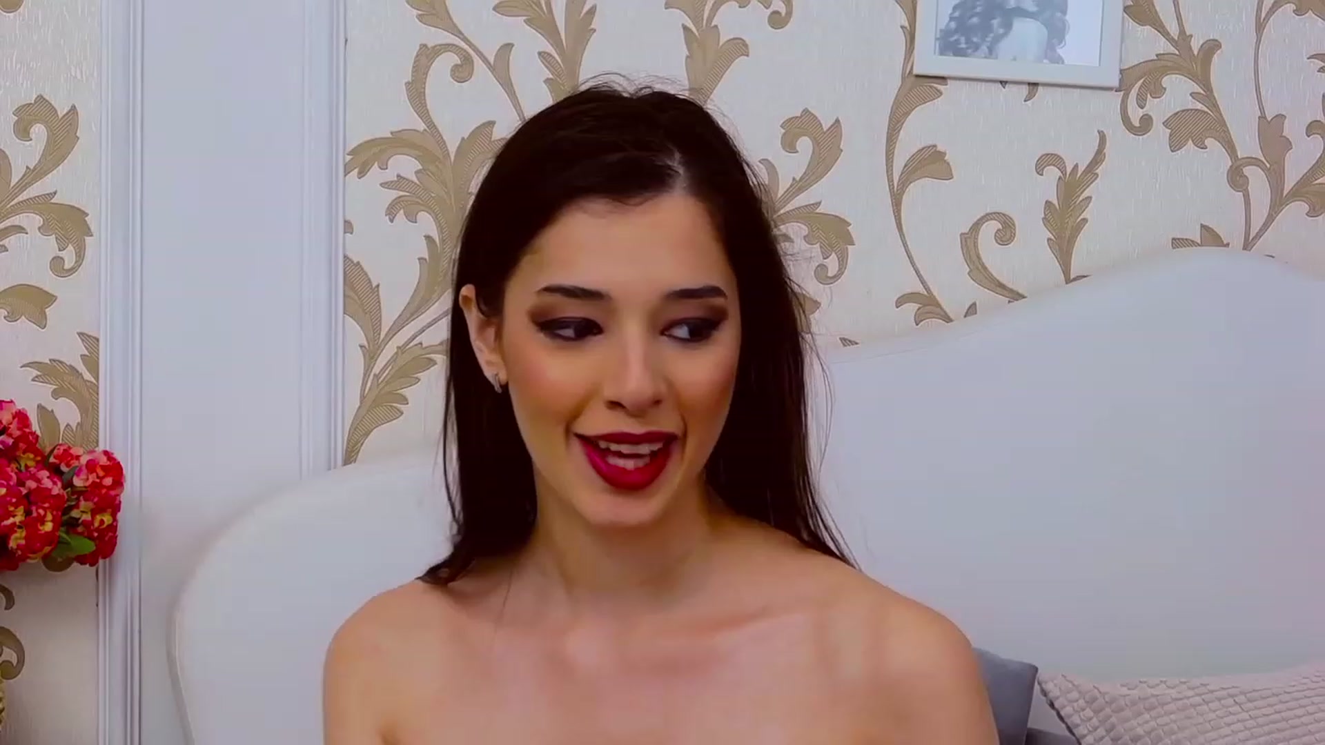 Gallery image thumbnail from LucyBlakes's myfreecams stream on, 03/29/2023, 08:53 image 6 of 20