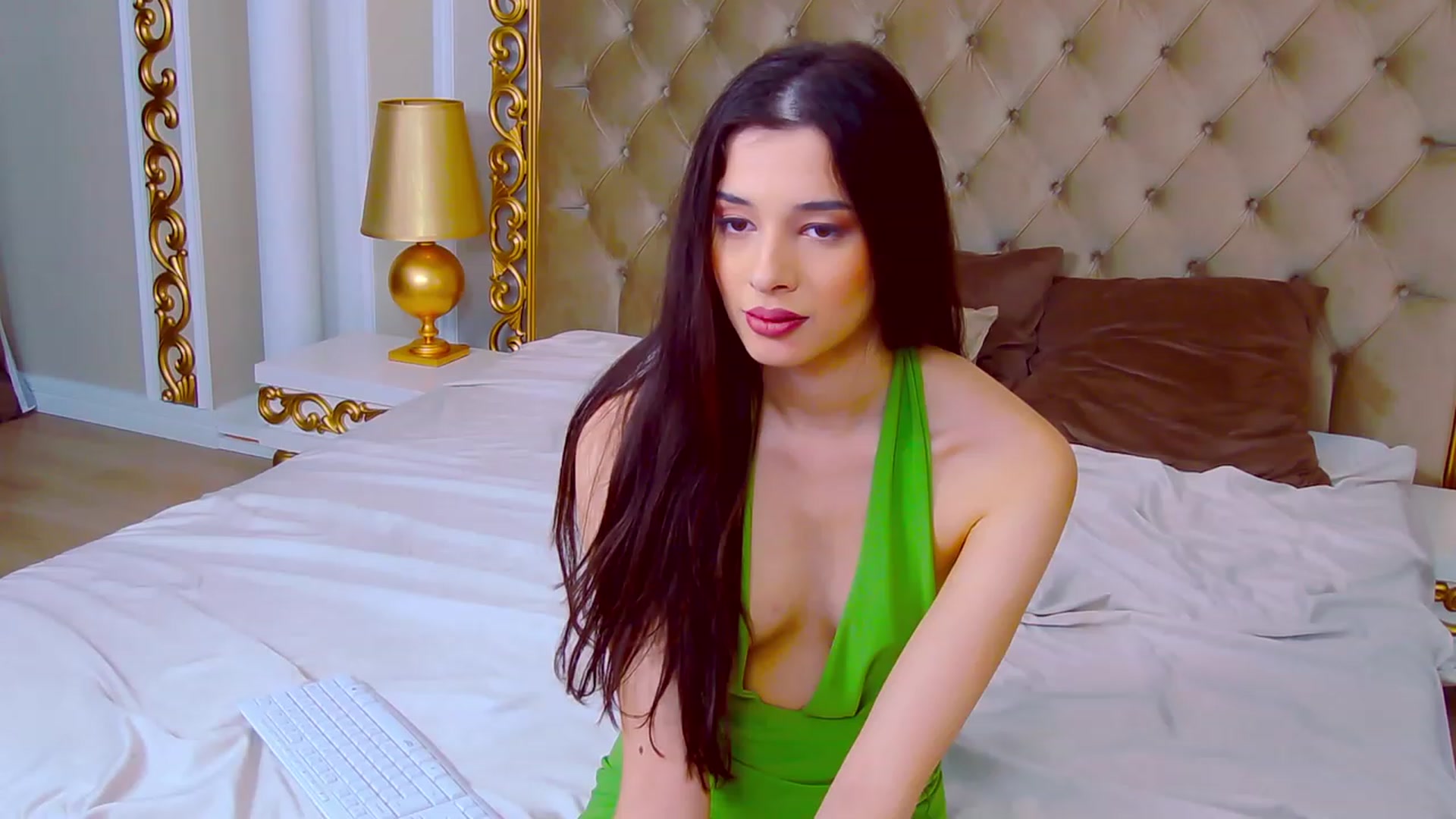 Gallery image thumbnail from LucyBlakes's myfreecams stream on, 03/31/2023, 09:13 image 3 of 20