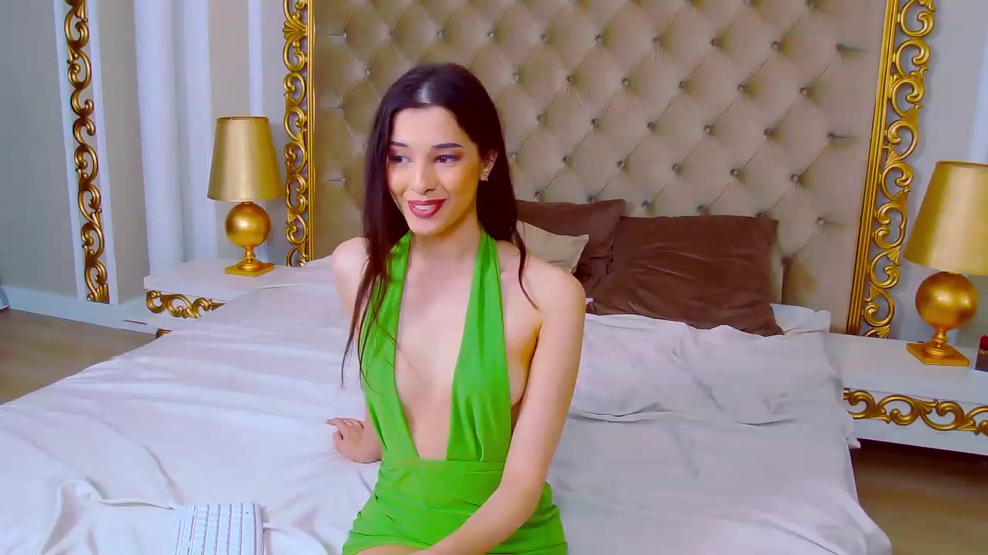 Gallery image thumbnail from LucyBlakes's myfreecams stream on, 03/31/2023, 09:13 image 4 of 20