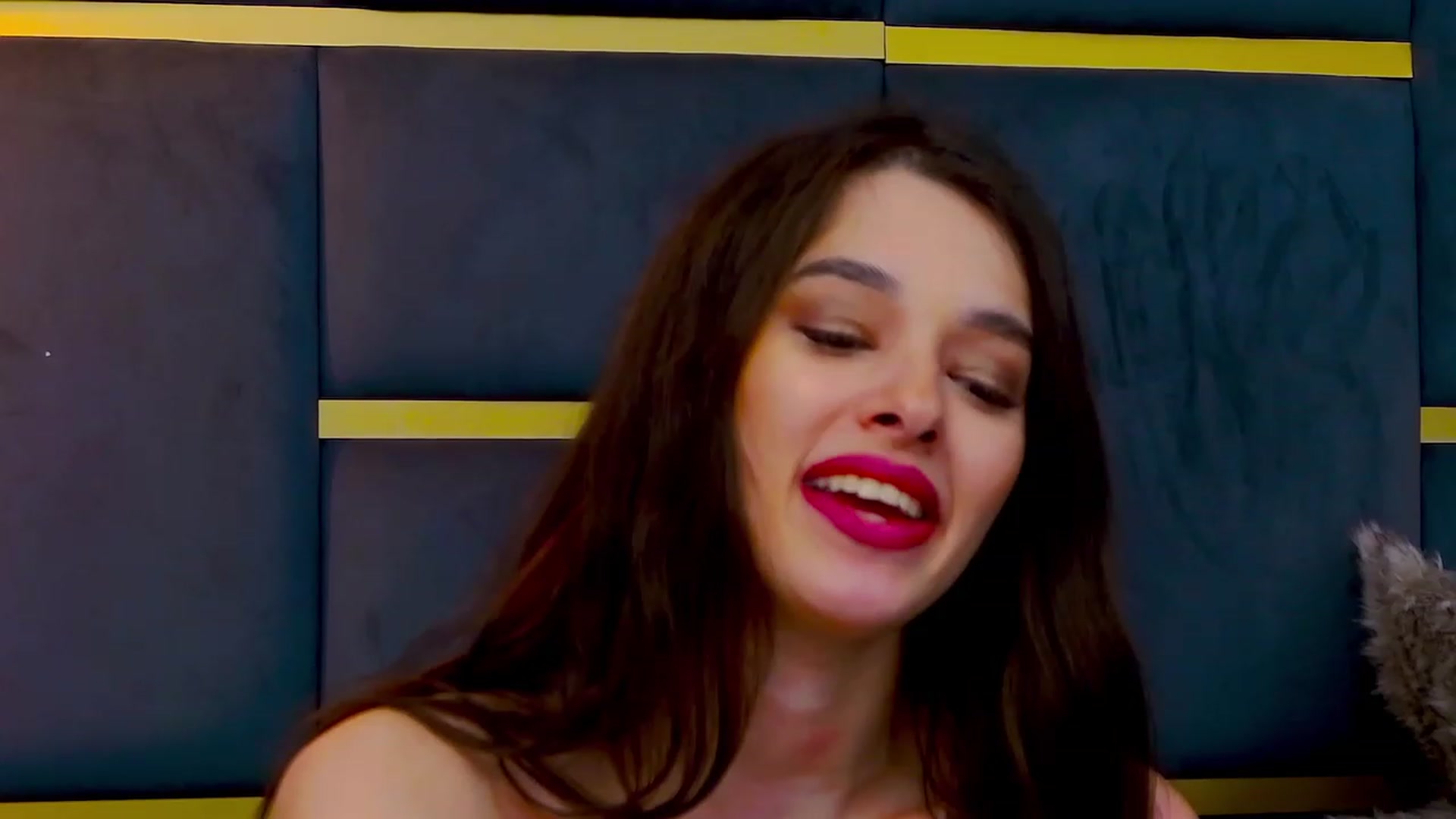 Gallery image thumbnail from LucyBlakes's myfreecams stream on, 04/24/2023, 09:19 image 13 of 20