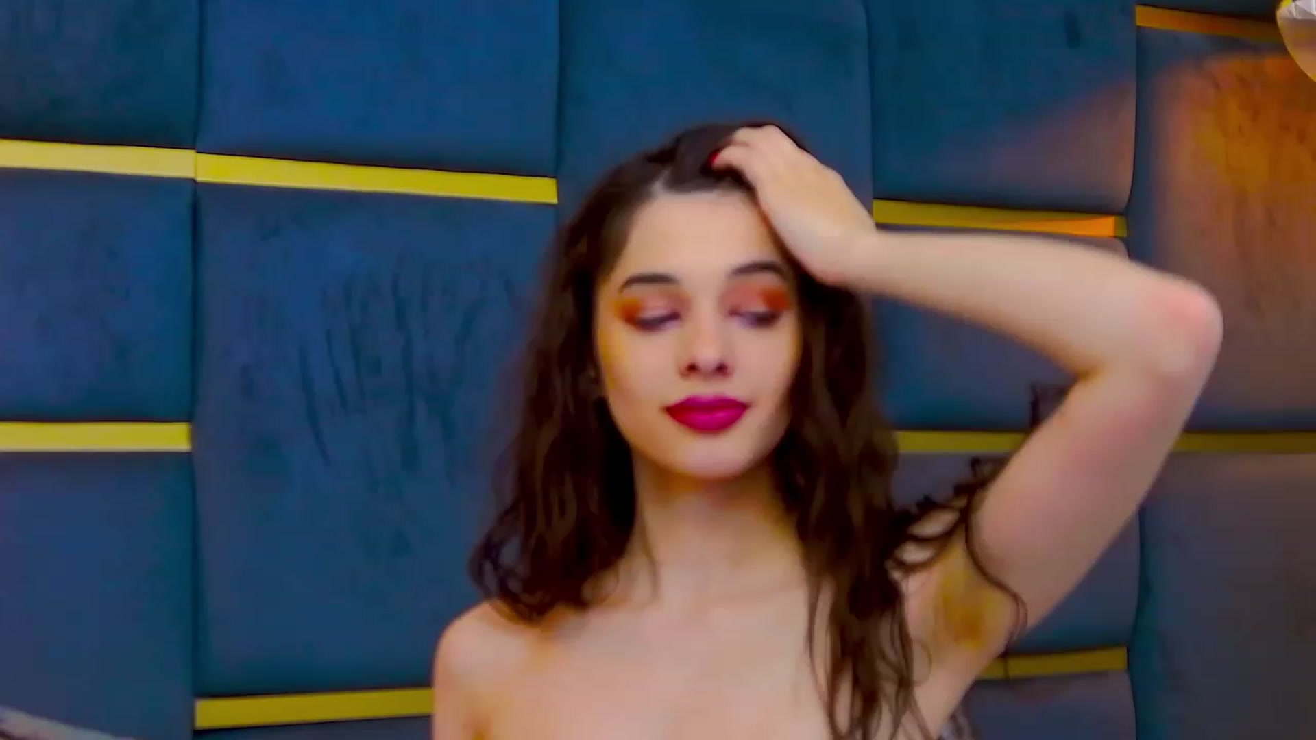 Gallery image thumbnail from LucyBlakes's myfreecams stream on, 05/03/2023, 08:34 image 4 of 20