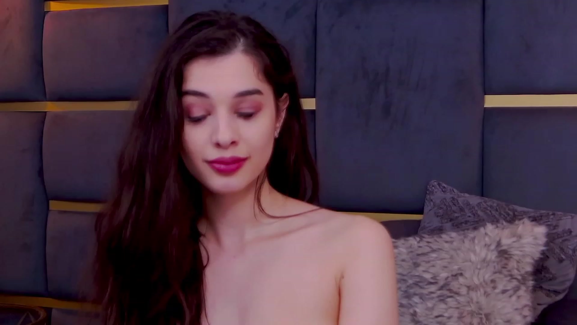 Gallery image thumbnail from LucyBlakes's myfreecams stream on, 05/24/2023, 09:14 image 3 of 20