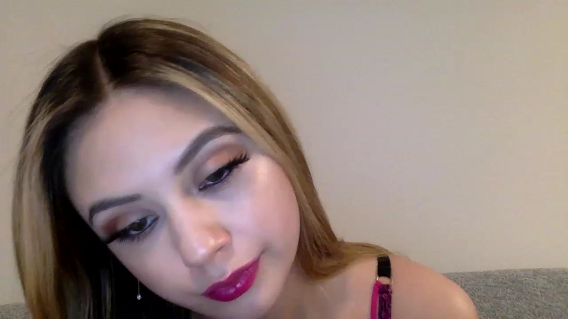 Gallery image thumbnail from LucyDoll_'s myfreecams stream on, 02/05/2023, 11:01 image 11 of 20