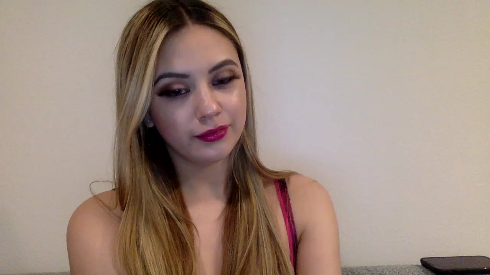 Gallery image thumbnail from LucyDoll_'s myfreecams stream on, 02/05/2023, 11:01 image 17 of 20