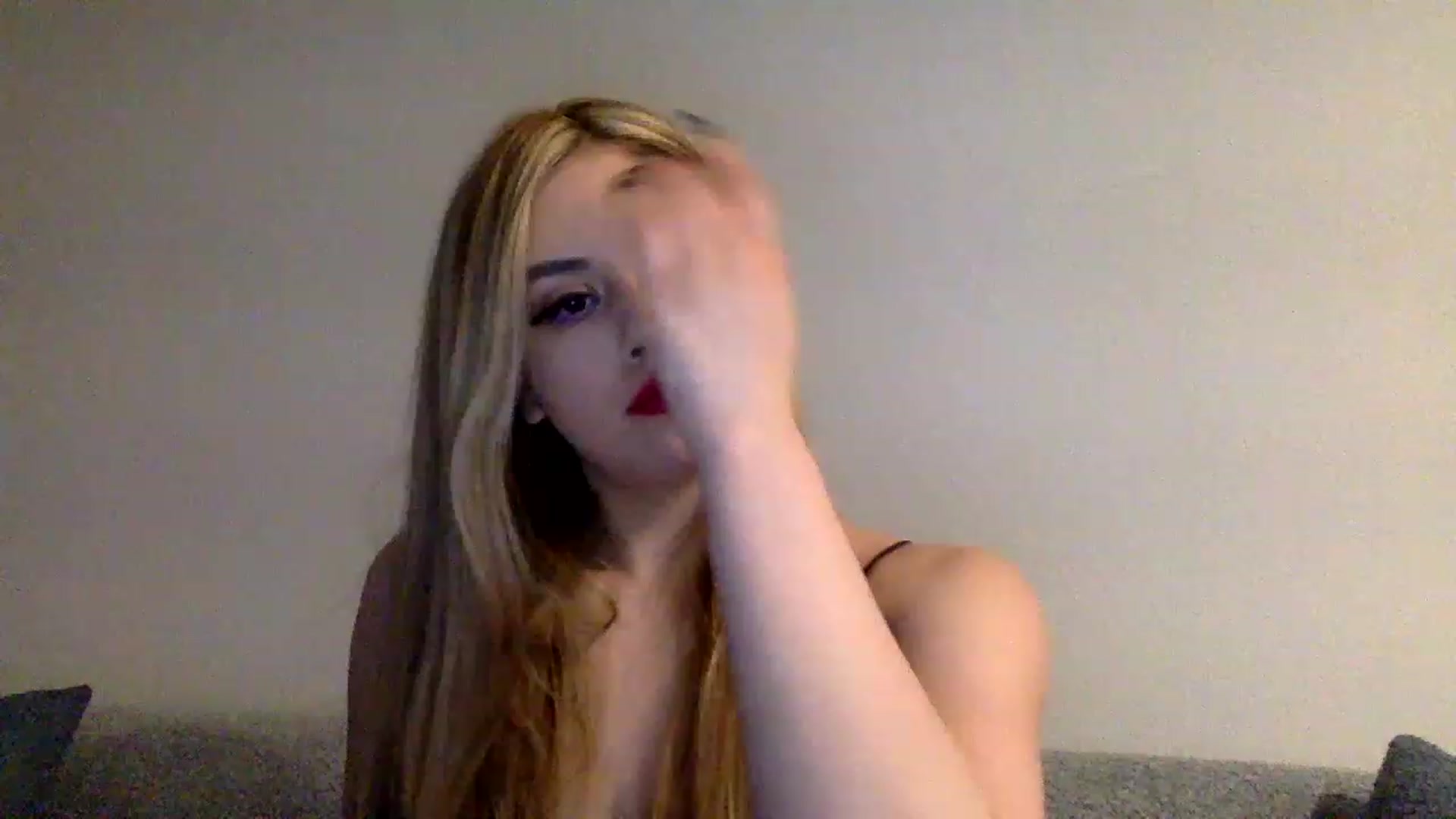 Gallery image thumbnail from LucyDoll_'s myfreecams stream on, 02/20/2023, 10:44 image 14 of 20