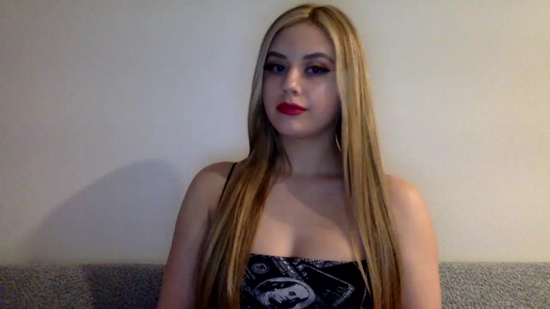 Gallery image thumbnail from LucyDoll_'s myfreecams stream on, 02/20/2023, 10:44 image 1 of 20