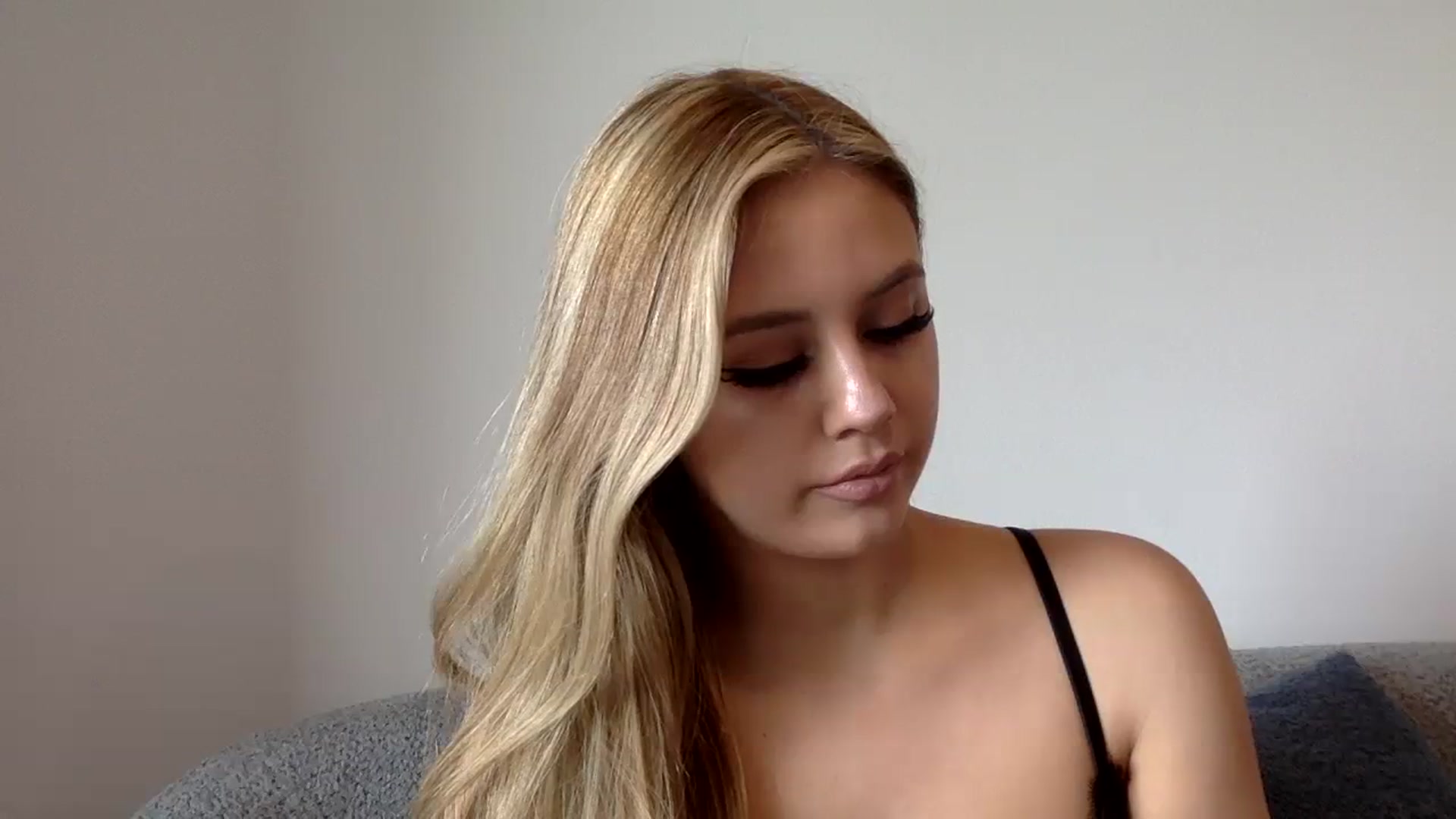 Gallery image thumbnail from LucyDoll_'s myfreecams stream on, 07/24/2023, 01:11 image 18 of 20