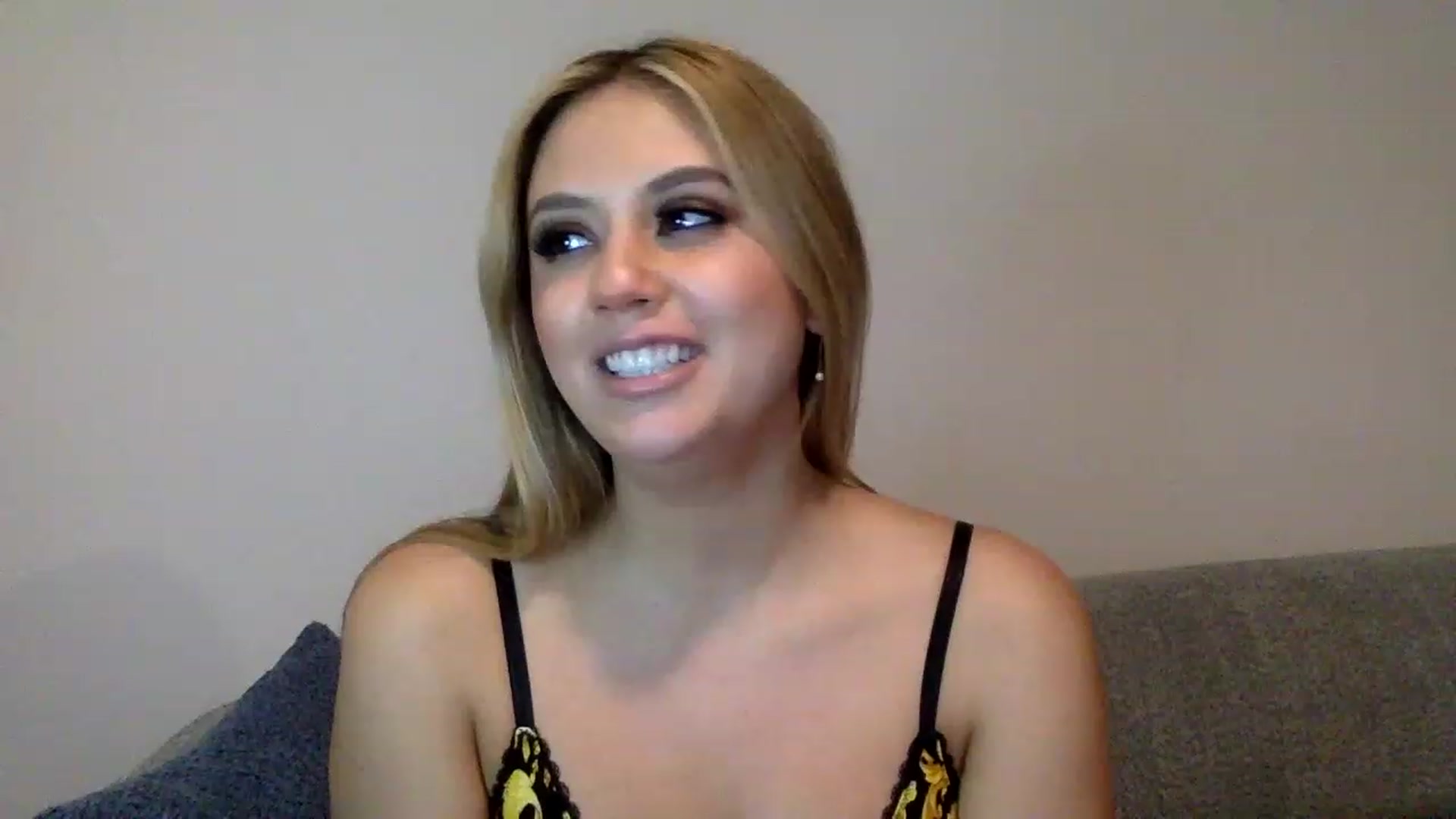 Gallery image thumbnail from LucyDoll_'s myfreecams stream on, 08/20/2023, 07:51 image 15 of 20