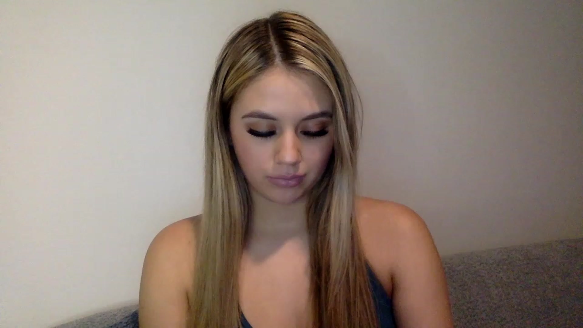 Gallery image thumbnail from LucyDoll_'s myfreecams stream on, 08/22/2023, 06:36 image 15 of 20