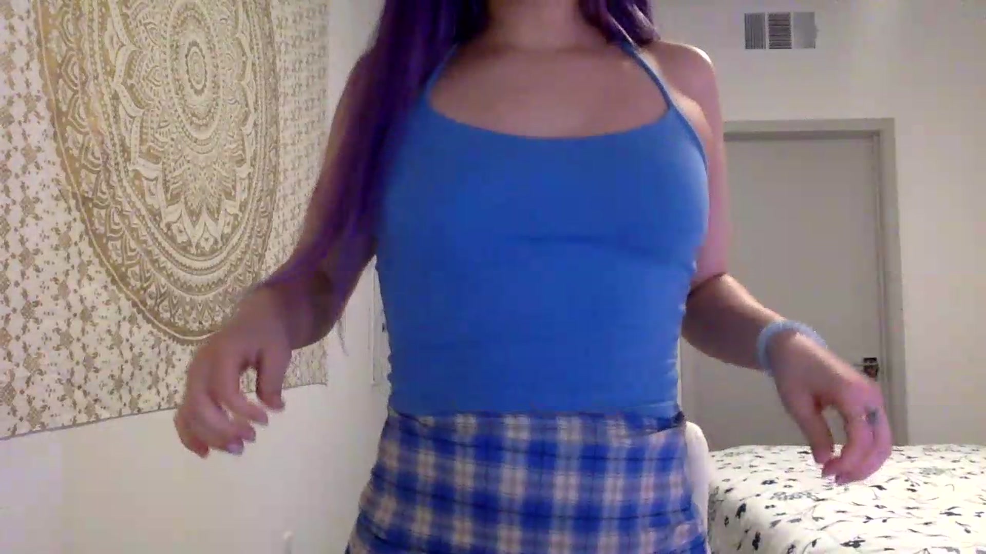 Gallery image thumbnail from LucyDoll_'s myfreecams stream on, 07/21/2026, 08:00 image 19 of 20