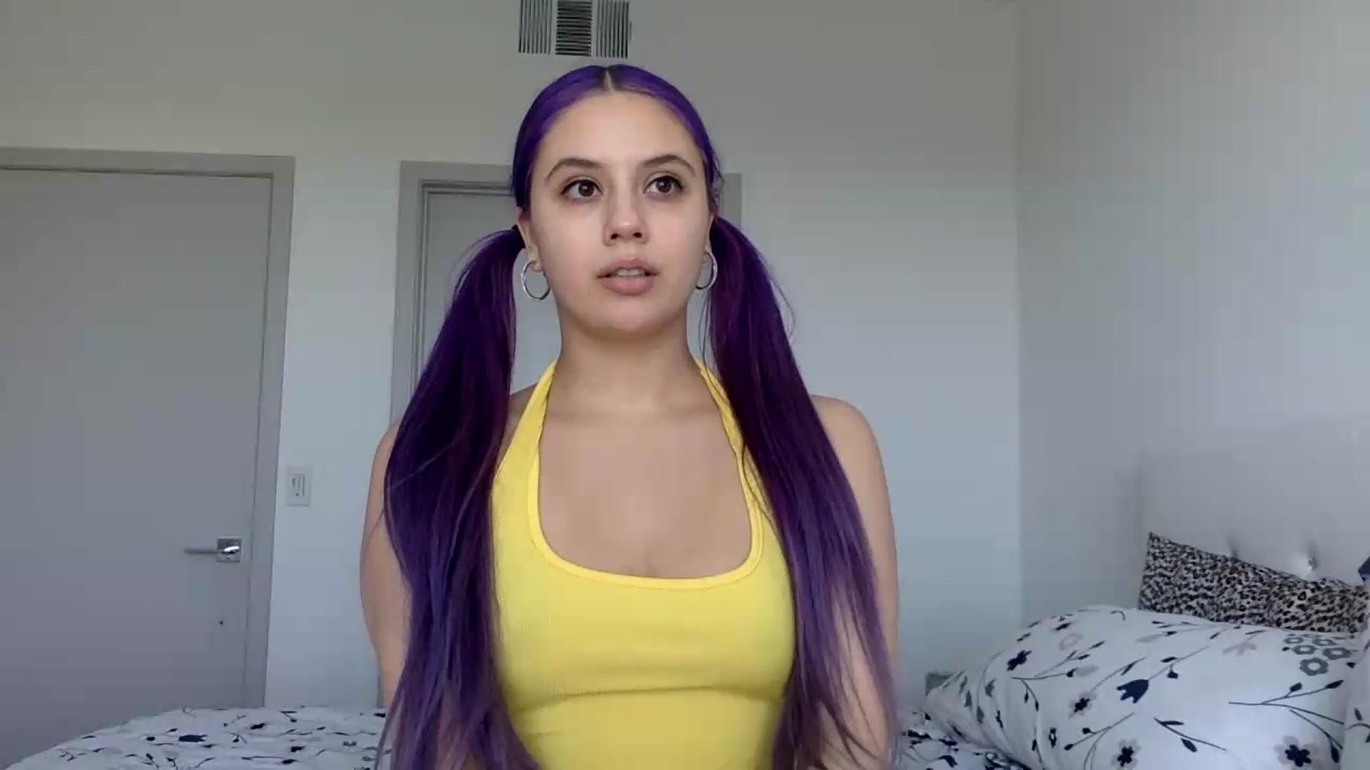 Gallery image thumbnail from LucyDoll_'s myfreecams stream on, 07/23/2026, 16:05 image 4 of 20