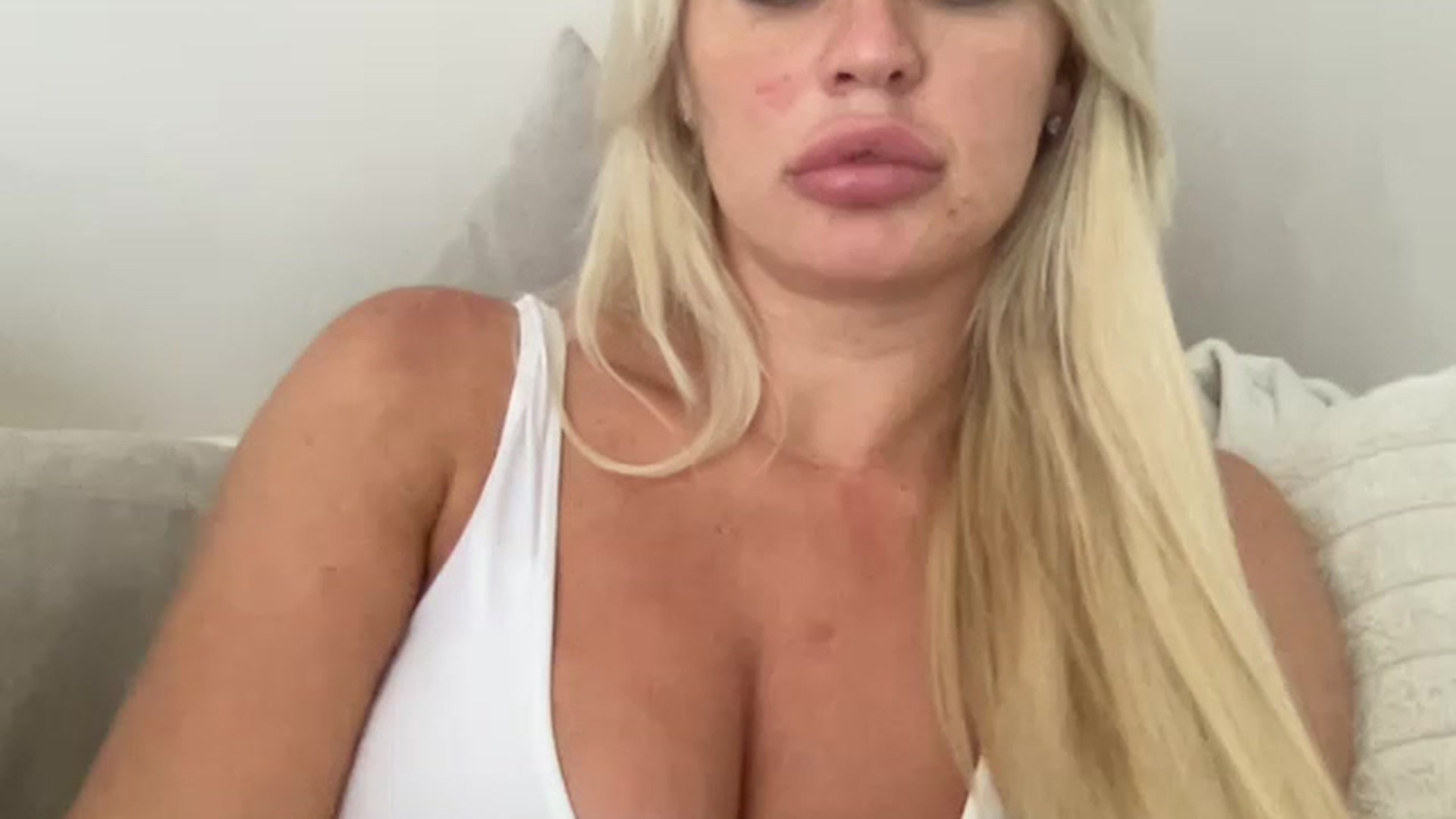 Gallery image thumbnail from LucyJ1's myfreecams stream on, 07/10/2023, 12:54 image 4 of 20