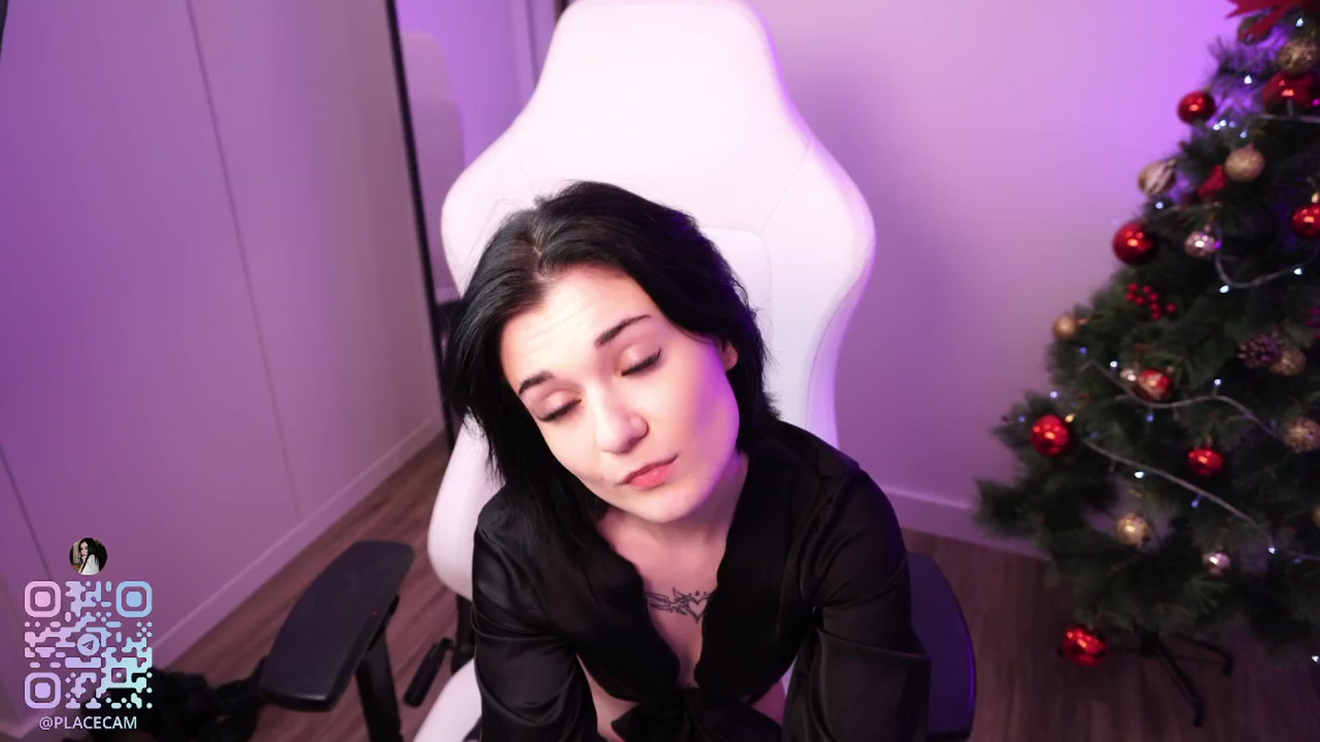 Gallery image thumbnail from LucyKitty18's myfreecams stream on, 12/28/2025, 20:00 image 10 of 20