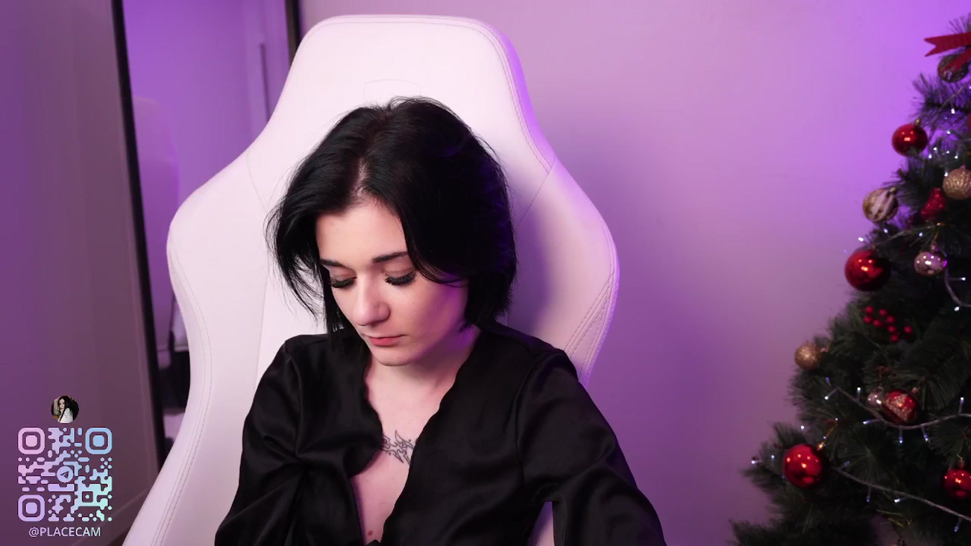 Gallery image thumbnail from LucyKitty18's myfreecams stream on, 12/28/2025, 20:00 image 19 of 20