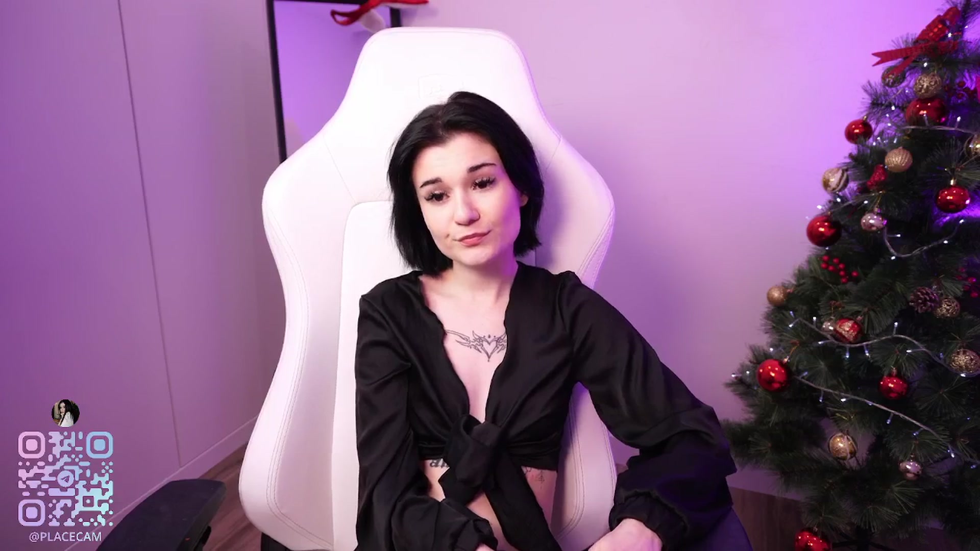 Gallery image thumbnail from LucyKitty18's myfreecams stream on, 12/28/2025, 20:00 image 5 of 20