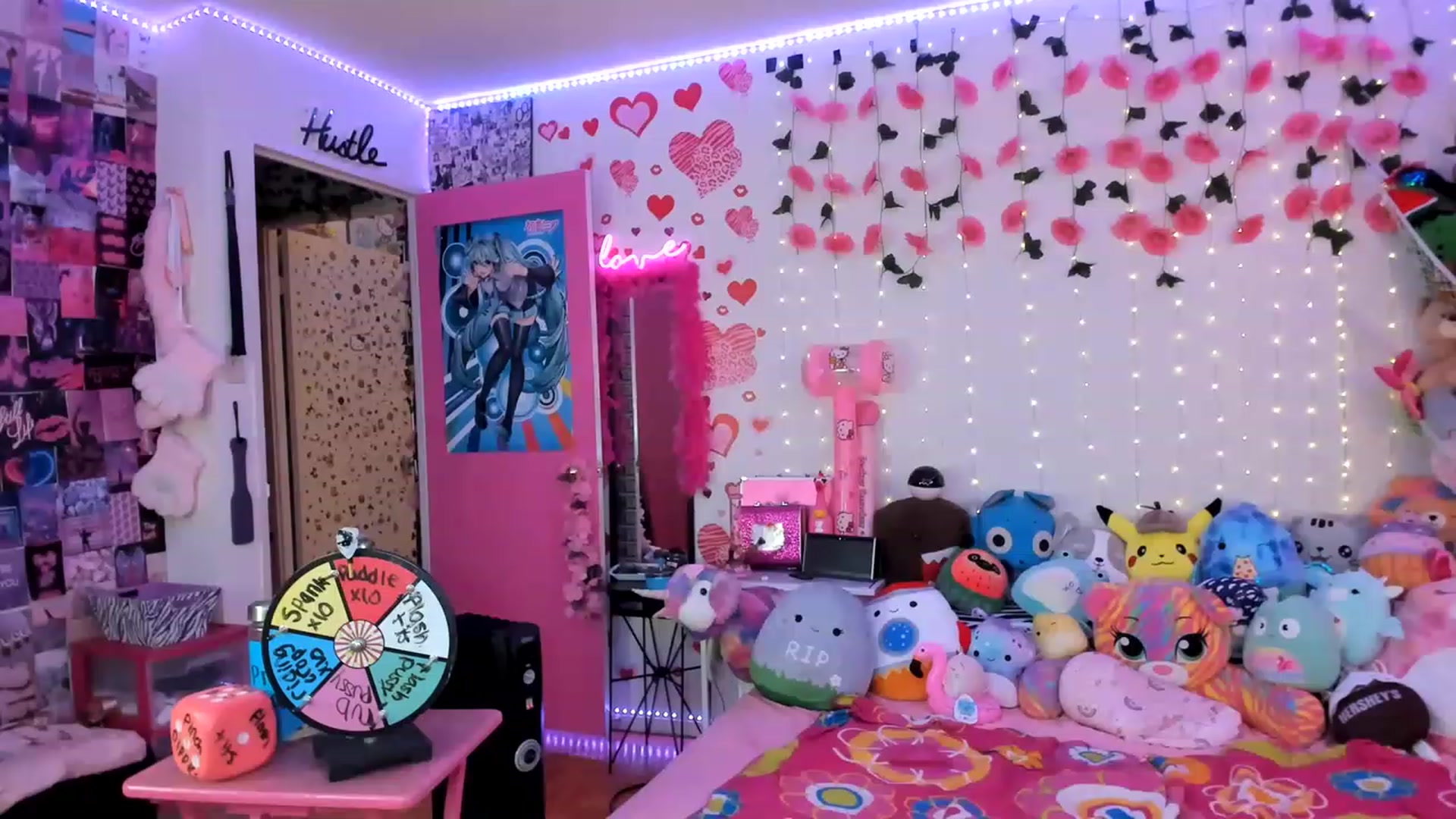 Gallery image thumbnail from LucyLovesick's myfreecams stream on, 01/27/2023, 24:47 image 7 of 20