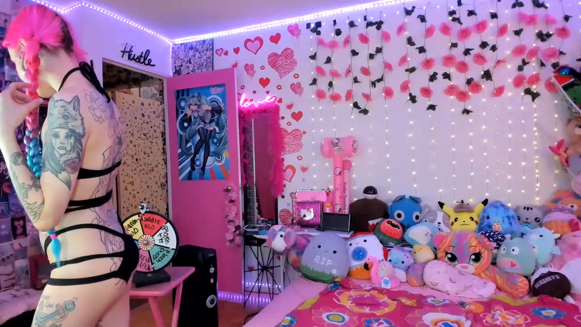 Gallery image thumbnail from LucyLovesick's myfreecams stream on, 01/27/2023, 24:47 image 10 of 20