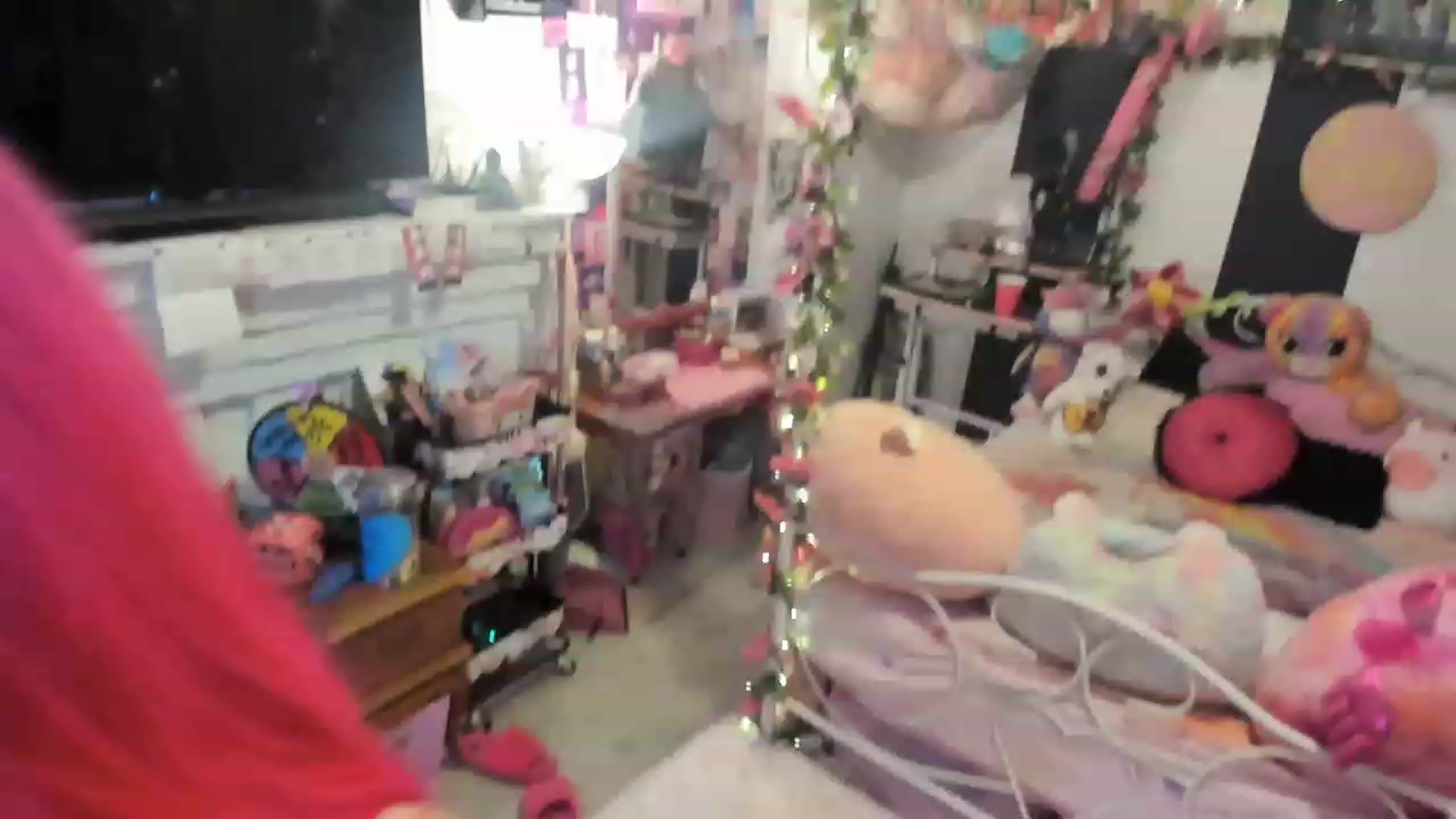 Gallery image thumbnail from LucyLovesick's myfreecams stream on, 06/01/2023, 01:44 image 2 of 20