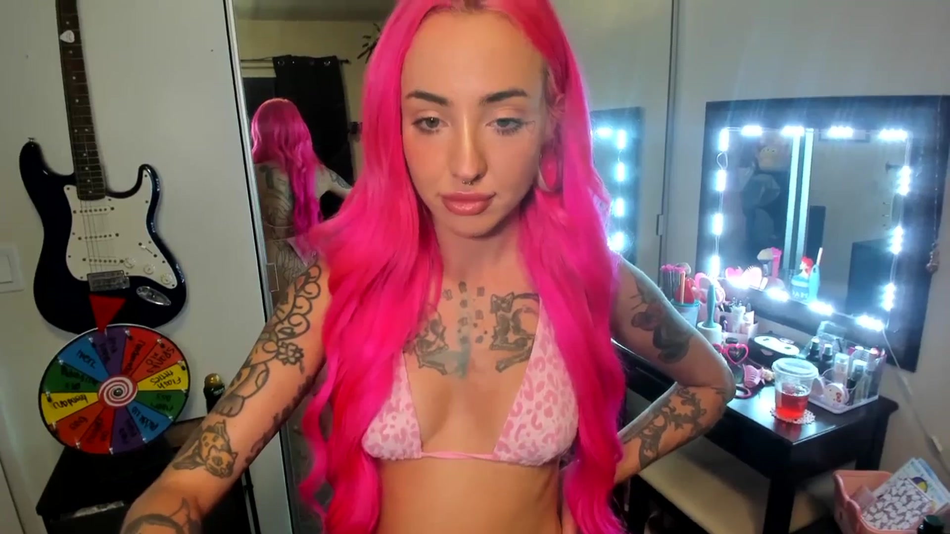 Gallery image thumbnail from LucyLovesick's myfreecams stream on, 08/22/2023, 03:47 image 12 of 20