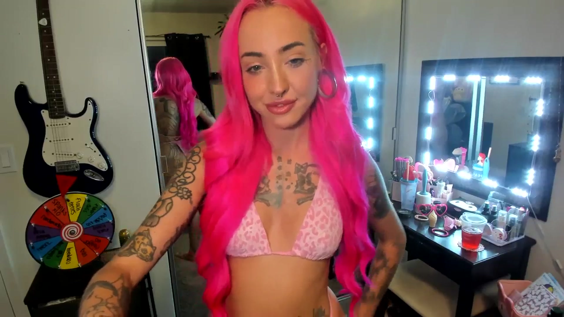 Gallery image thumbnail from LucyLovesick's myfreecams stream on, 08/22/2023, 03:47 image 5 of 20