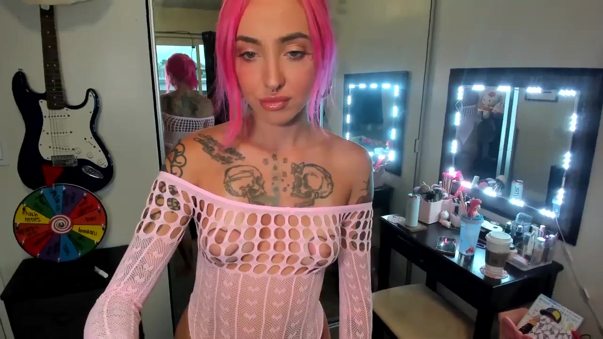 Gallery image thumbnail from LucyLovesick's myfreecams stream on, 09/12/2023, 01:47 image 3 of 20