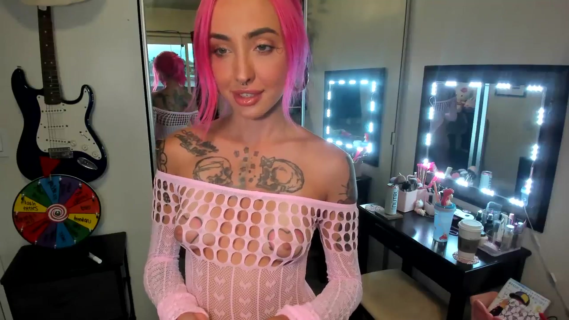 Gallery image thumbnail from LucyLovesick's myfreecams stream on, 09/12/2023, 01:47 image 11 of 20