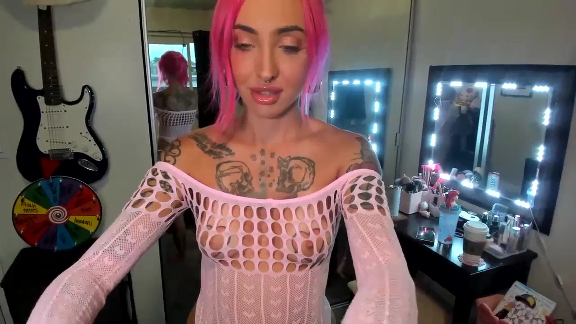 Gallery image thumbnail from LucyLovesick's myfreecams stream on, 09/12/2023, 01:47 image 5 of 20