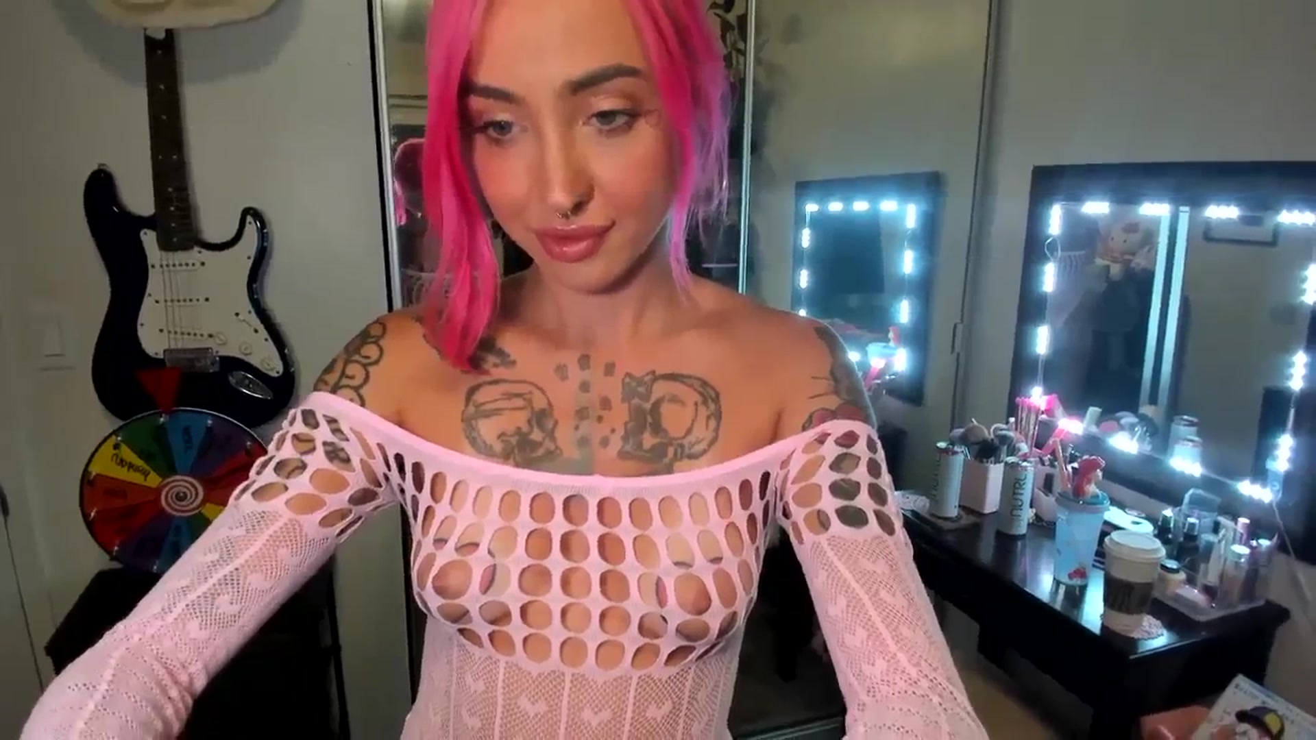 Gallery image thumbnail from LucyLovesick's myfreecams stream on, 09/12/2023, 03:37 image 6 of 20