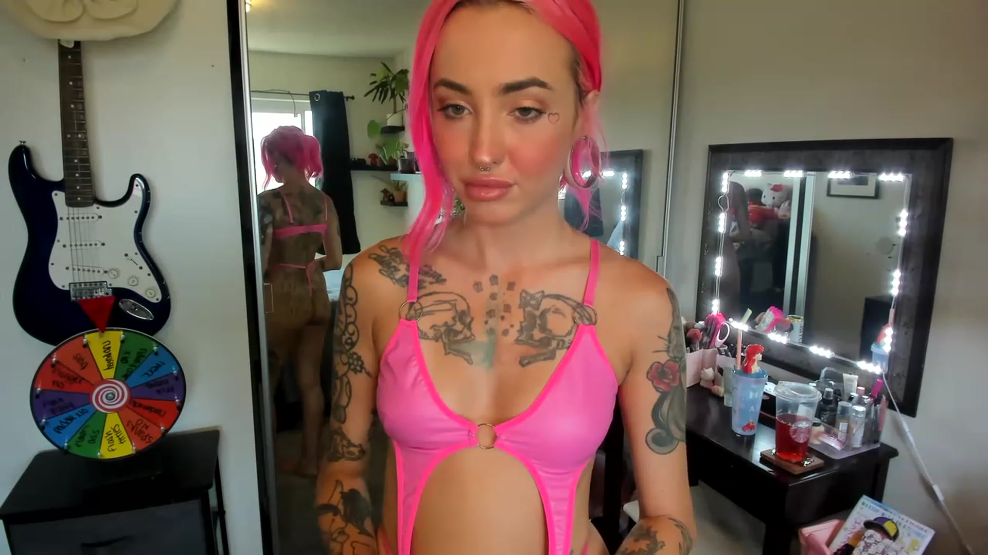Gallery image thumbnail from LucyLovesick's myfreecams stream on, 09/13/2023, 21:45 image 14 of 20