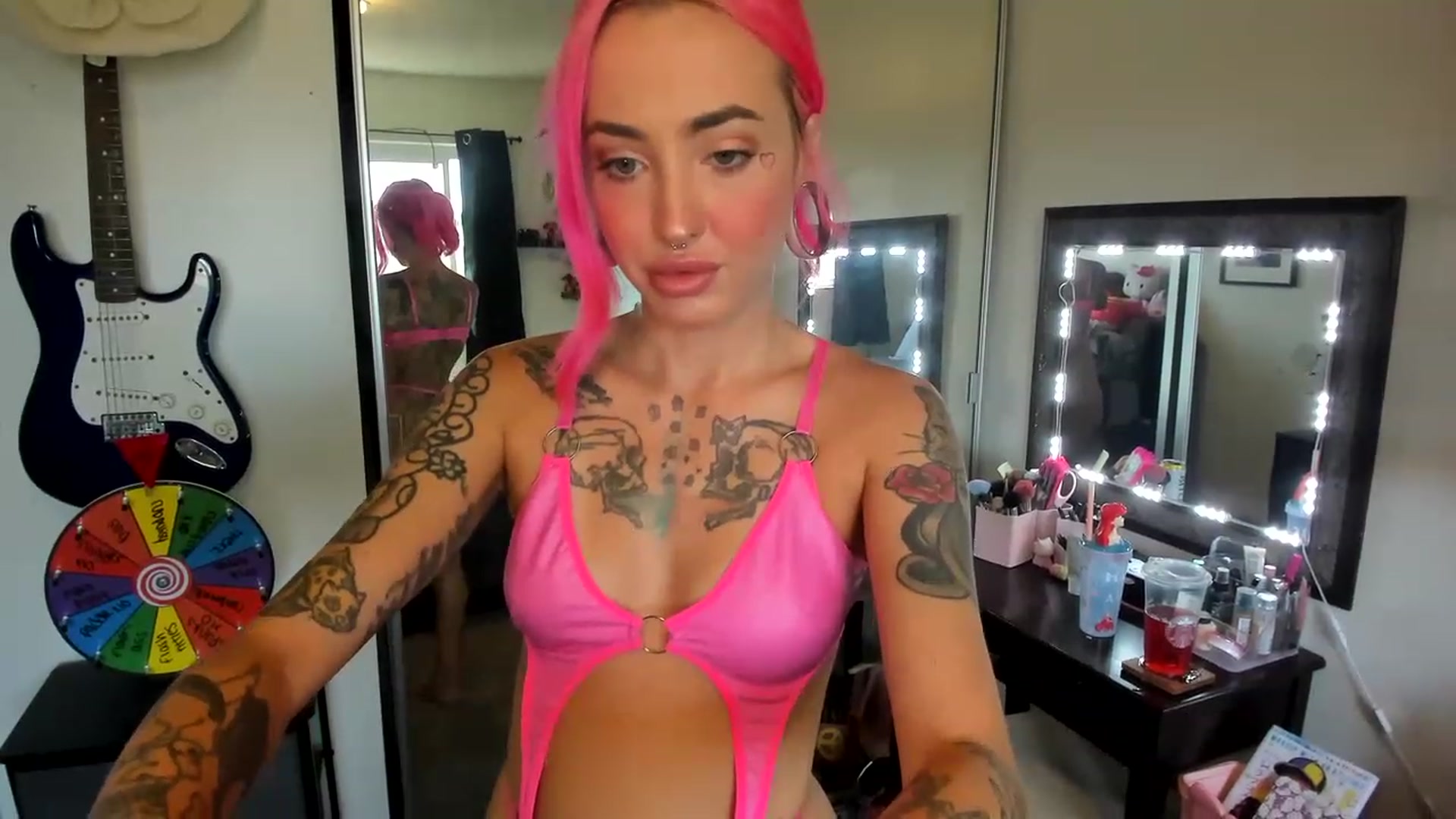 Gallery image thumbnail from LucyLovesick's myfreecams stream on, 09/13/2023, 21:45 image 10 of 20