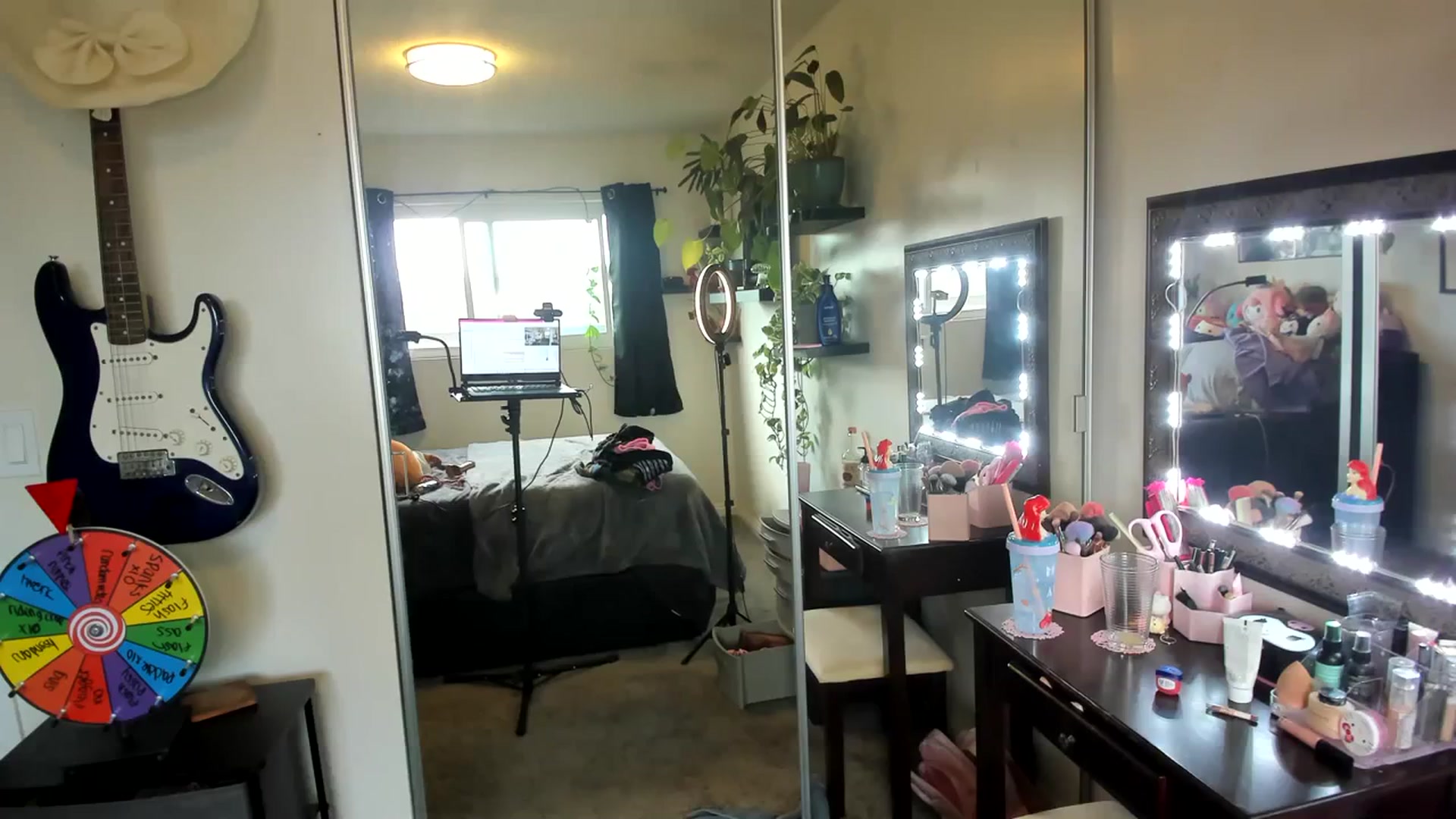 Gallery image thumbnail from LucyLovesick's myfreecams stream on, 09/20/2023, 23:20 image 11 of 20