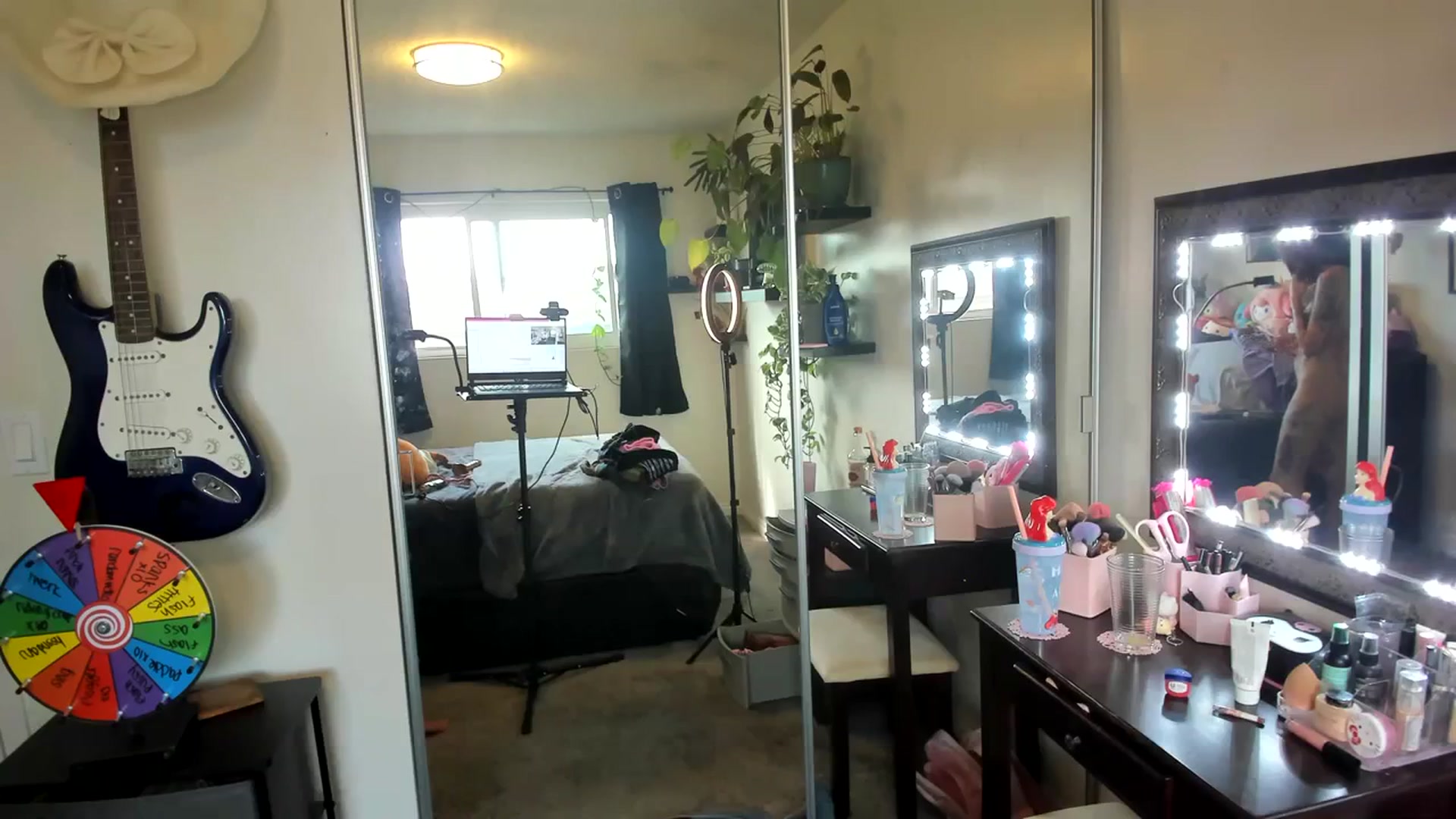 Gallery image thumbnail from LucyLovesick's myfreecams stream on, 09/20/2023, 23:20 image 7 of 20