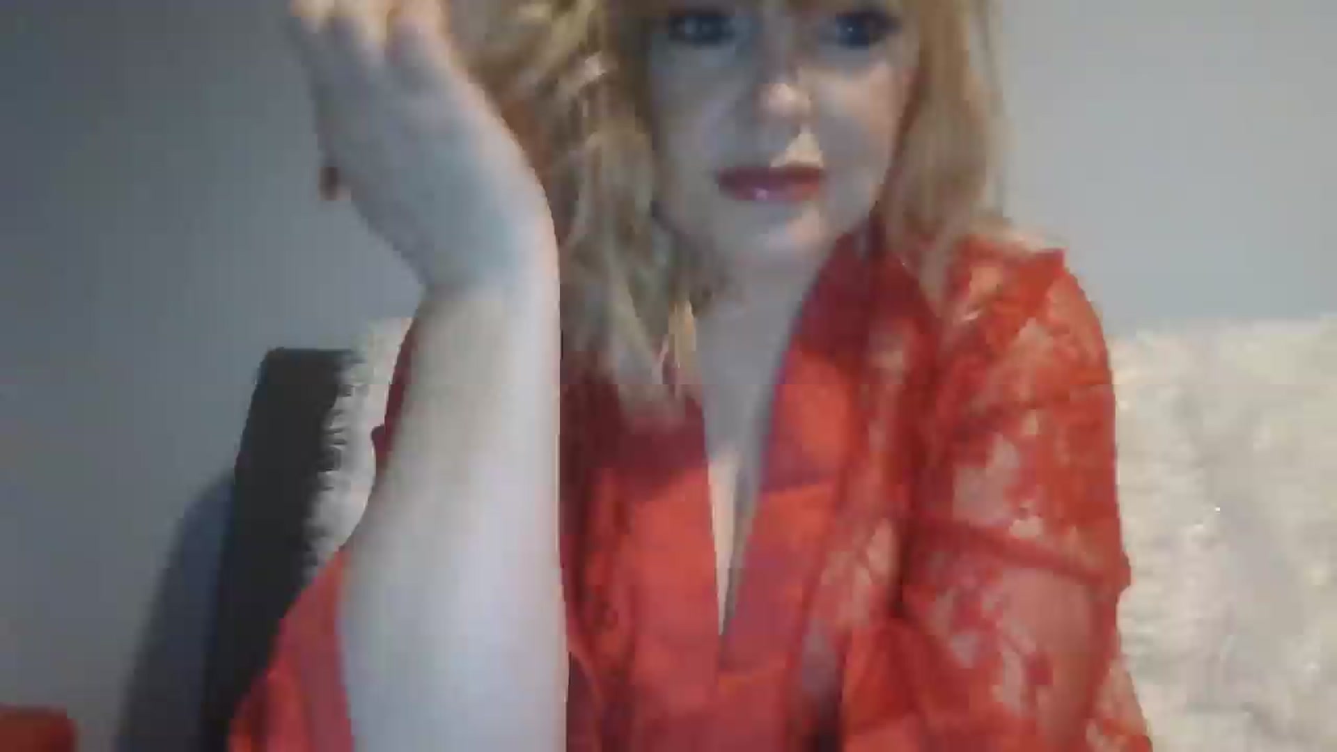 Gallery image thumbnail from LucyLowe's myfreecams stream on, 12/24/2024, 09:51 image 5 of 20