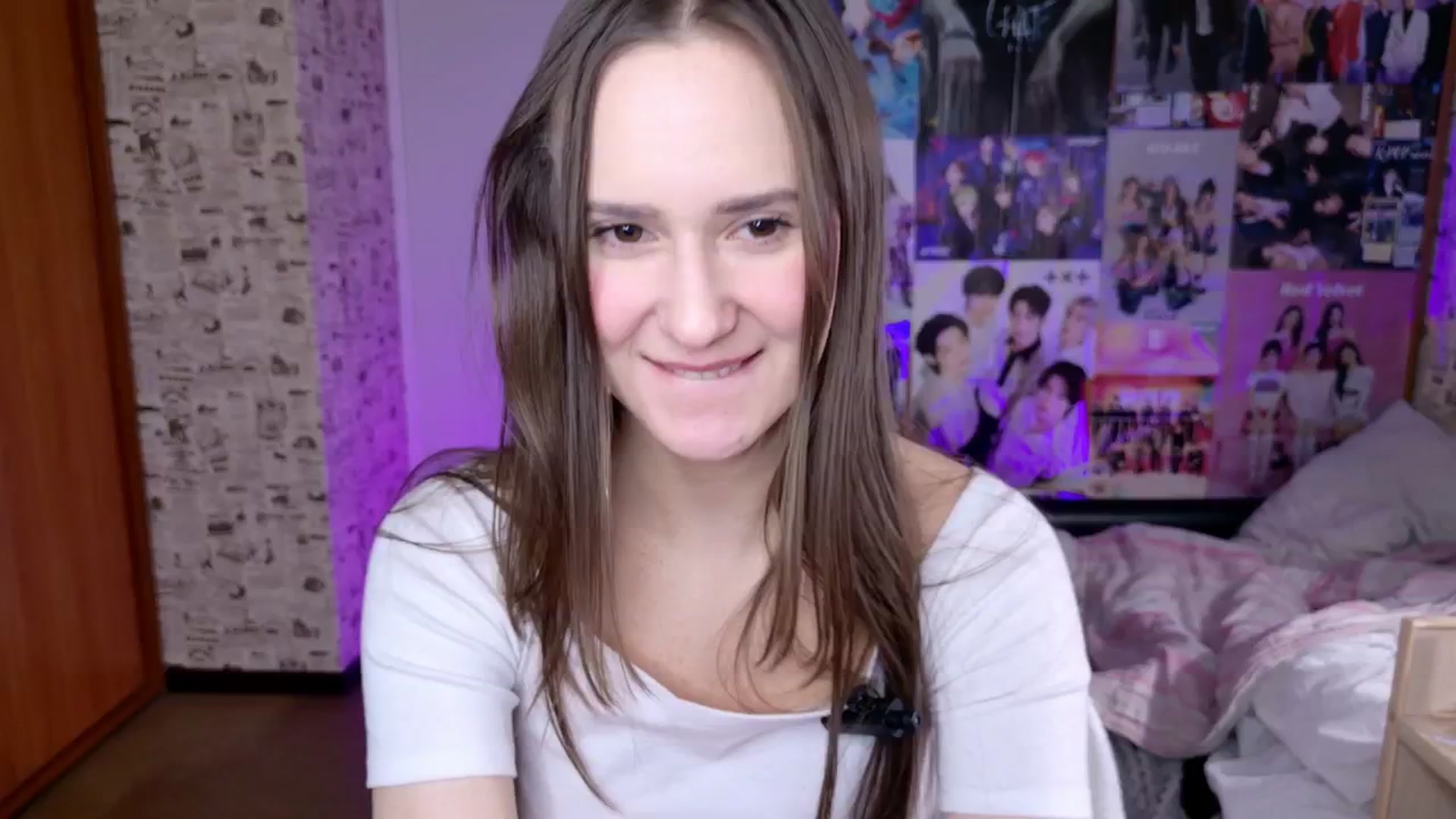 Gallery image thumbnail from LucyRosen's myfreecams stream on, 11/18/2025, 08:36 image 8 of 20
