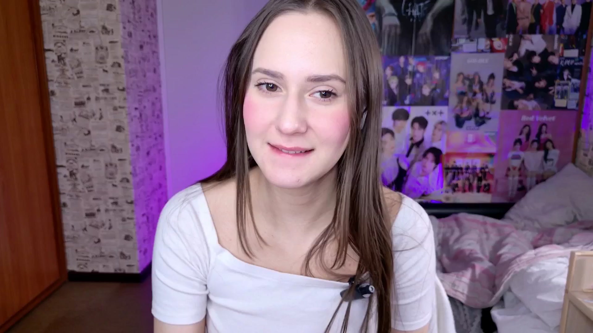 Gallery image thumbnail from LucyRosen's myfreecams stream on, 11/18/2025, 08:36 image 7 of 20