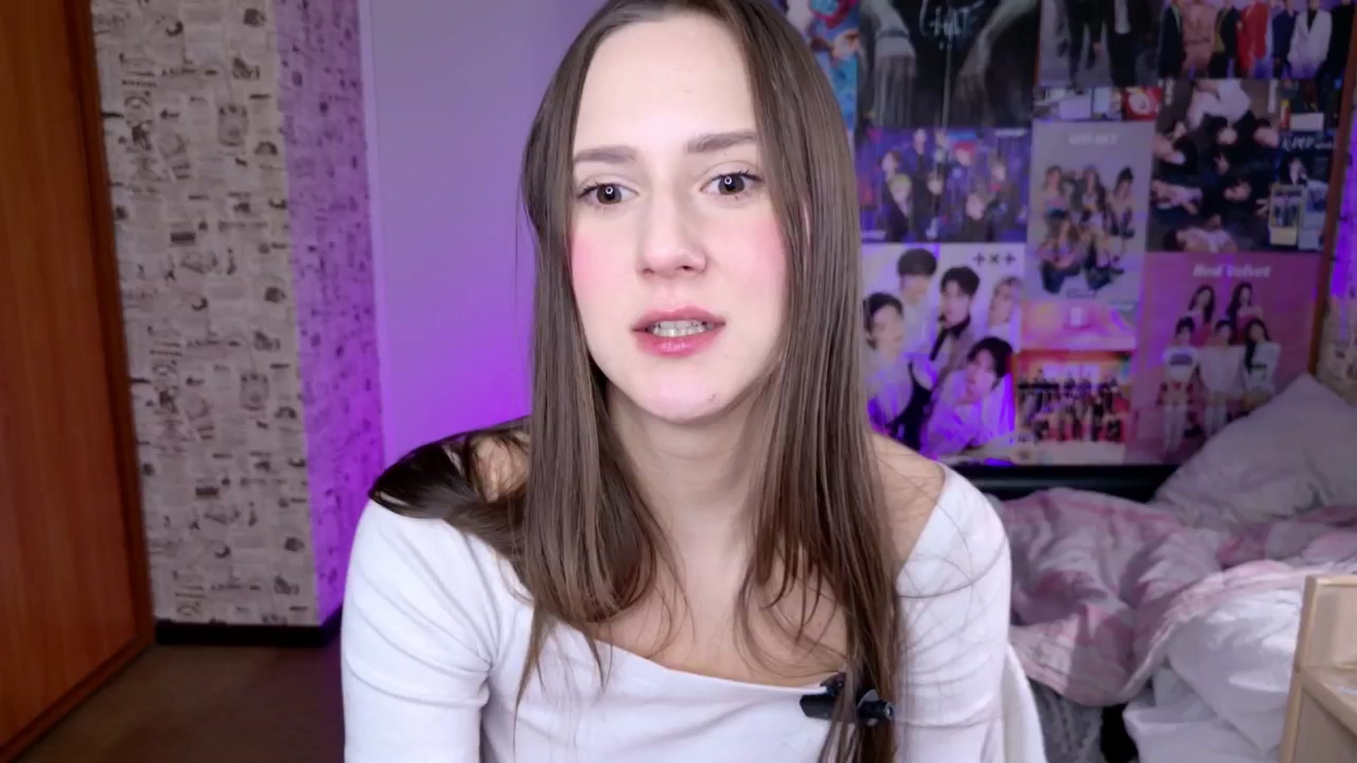 Gallery image thumbnail from LucyRosen's myfreecams stream on, 11/18/2025, 08:36 image 6 of 20