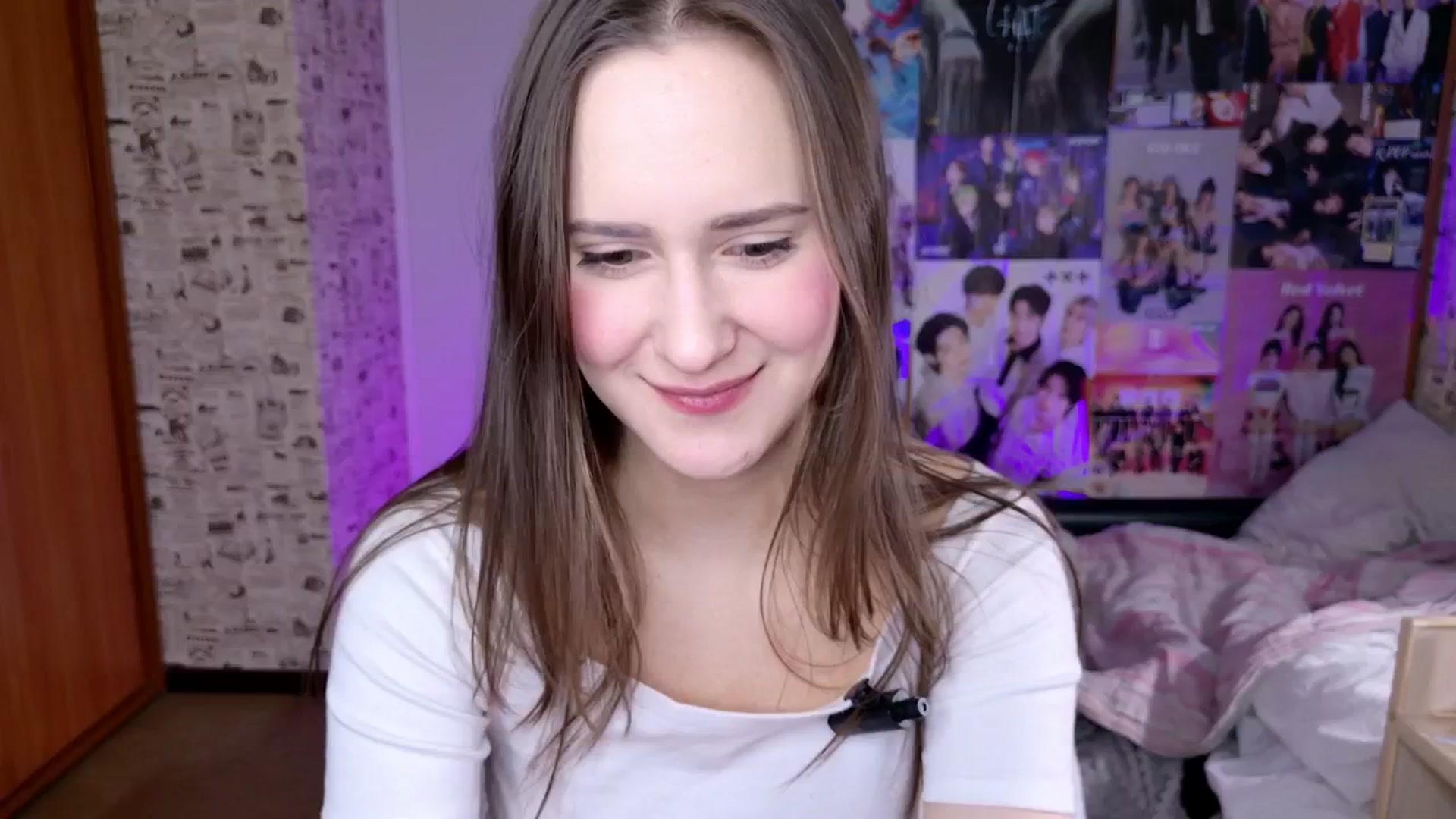 Gallery image thumbnail from LucyRosen's myfreecams stream on, 11/18/2025, 08:36 image 12 of 20