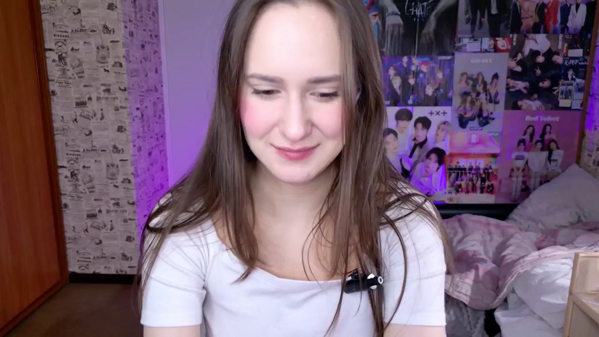 Gallery image thumbnail from LucyRosen's myfreecams stream on, 11/18/2025, 08:36 image 17 of 20