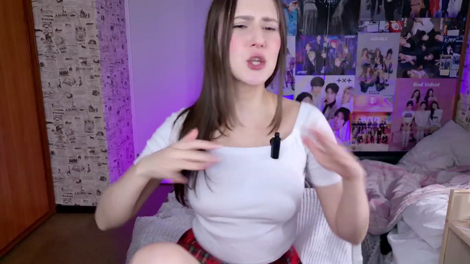 Gallery image thumbnail from LucyRosen's myfreecams stream on, 11/18/2025, 09:57 image 1 of 20