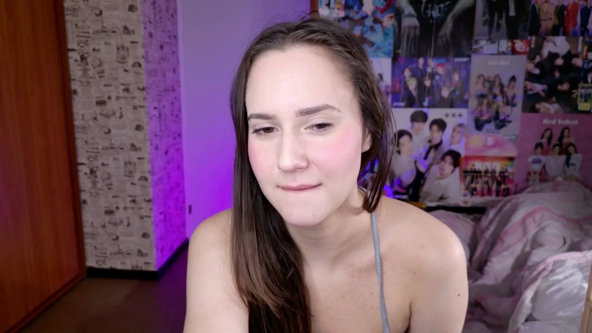 Gallery image thumbnail from LucyRosen's myfreecams stream on, 11/19/2025, 06:14 image 1 of 20