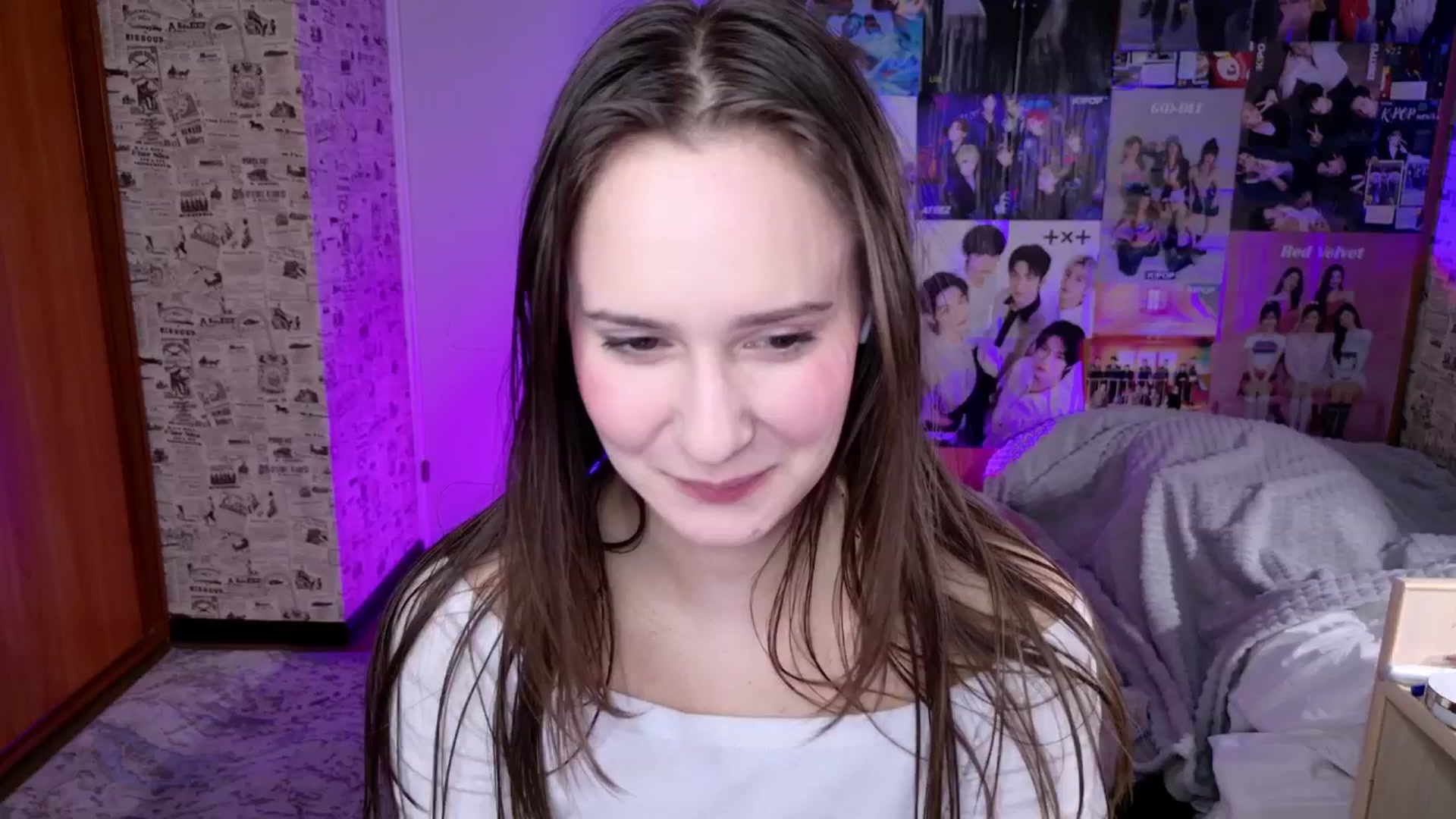 Gallery image thumbnail from LucyRosen's myfreecams stream on, 11/19/2025, 17:01 image 4 of 20