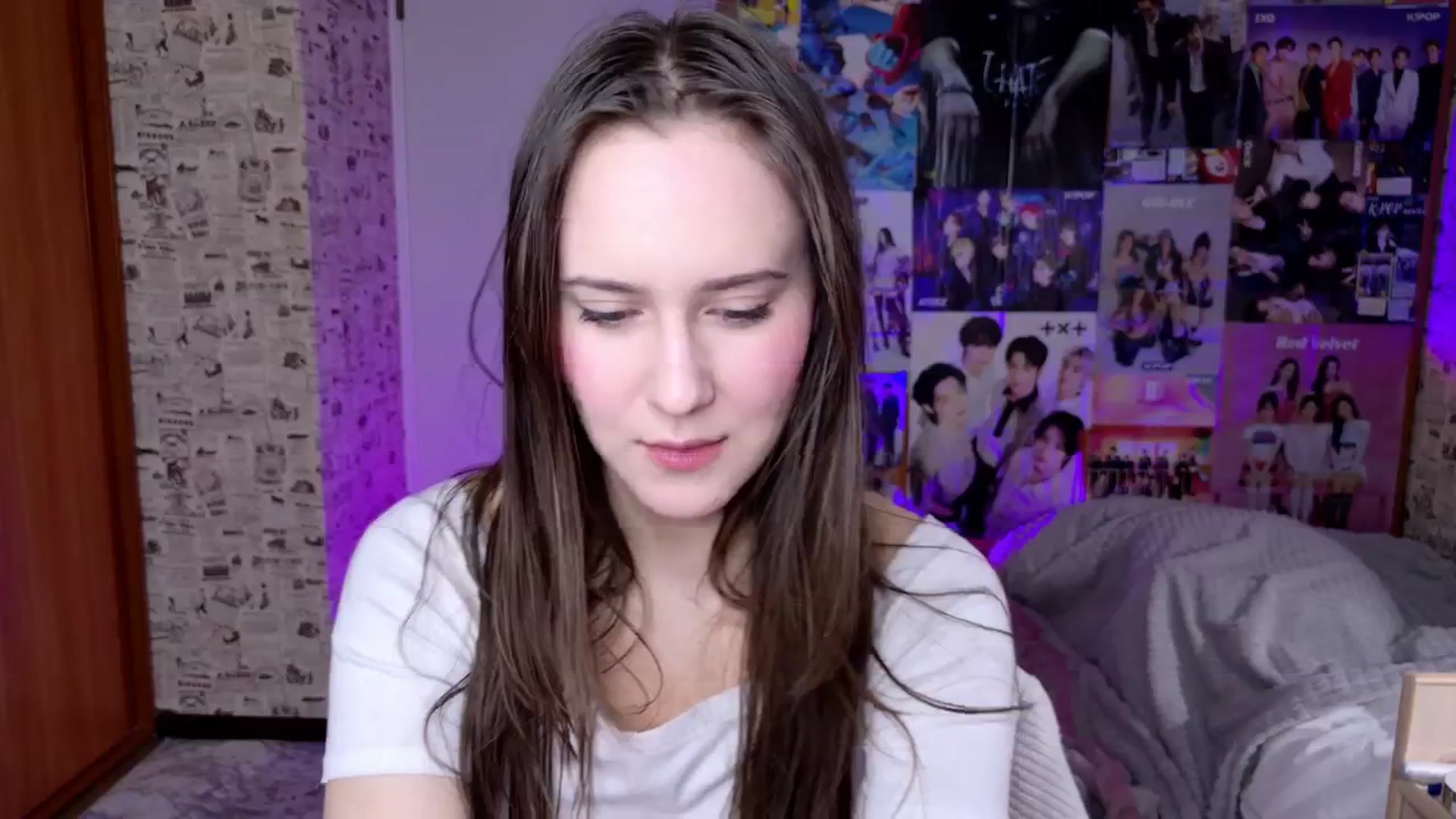 Gallery image thumbnail from LucyRosen's myfreecams stream on, 11/19/2025, 17:01 image 8 of 20