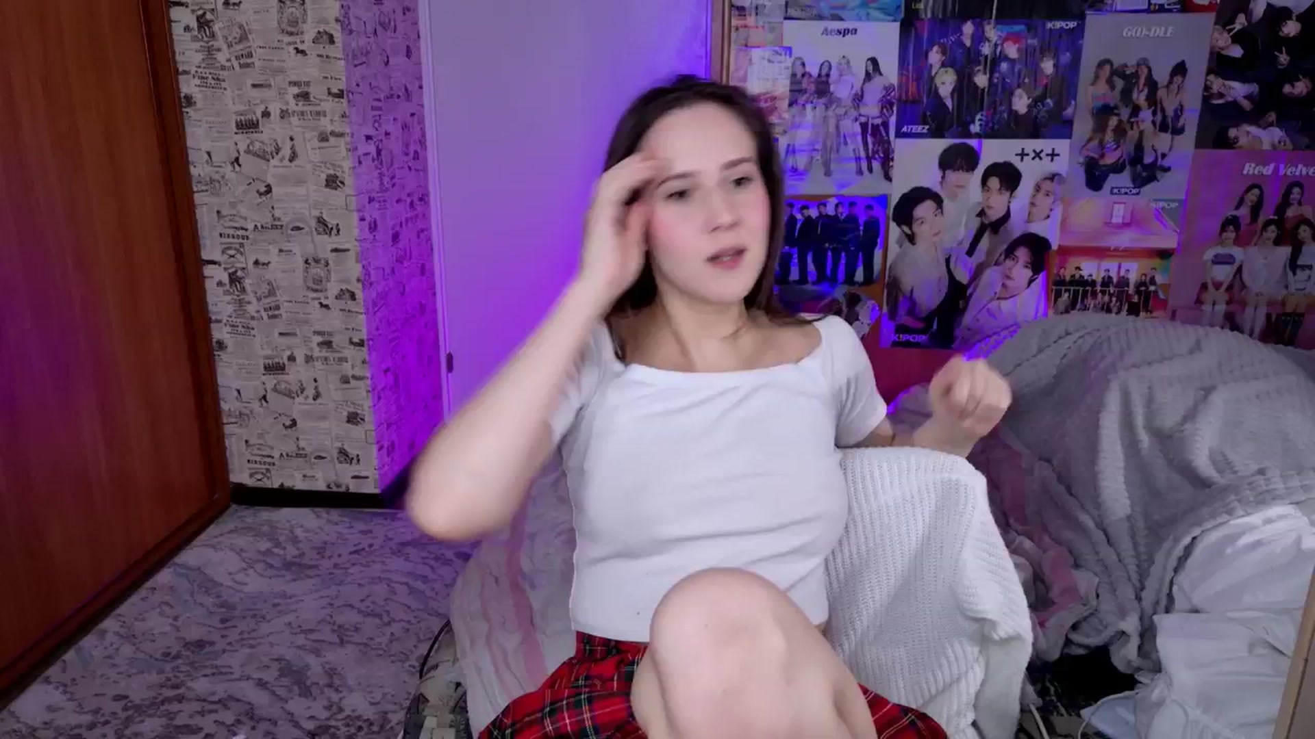 Gallery image thumbnail from LucyRosen's myfreecams stream on, 11/19/2025, 18:26 image 14 of 20