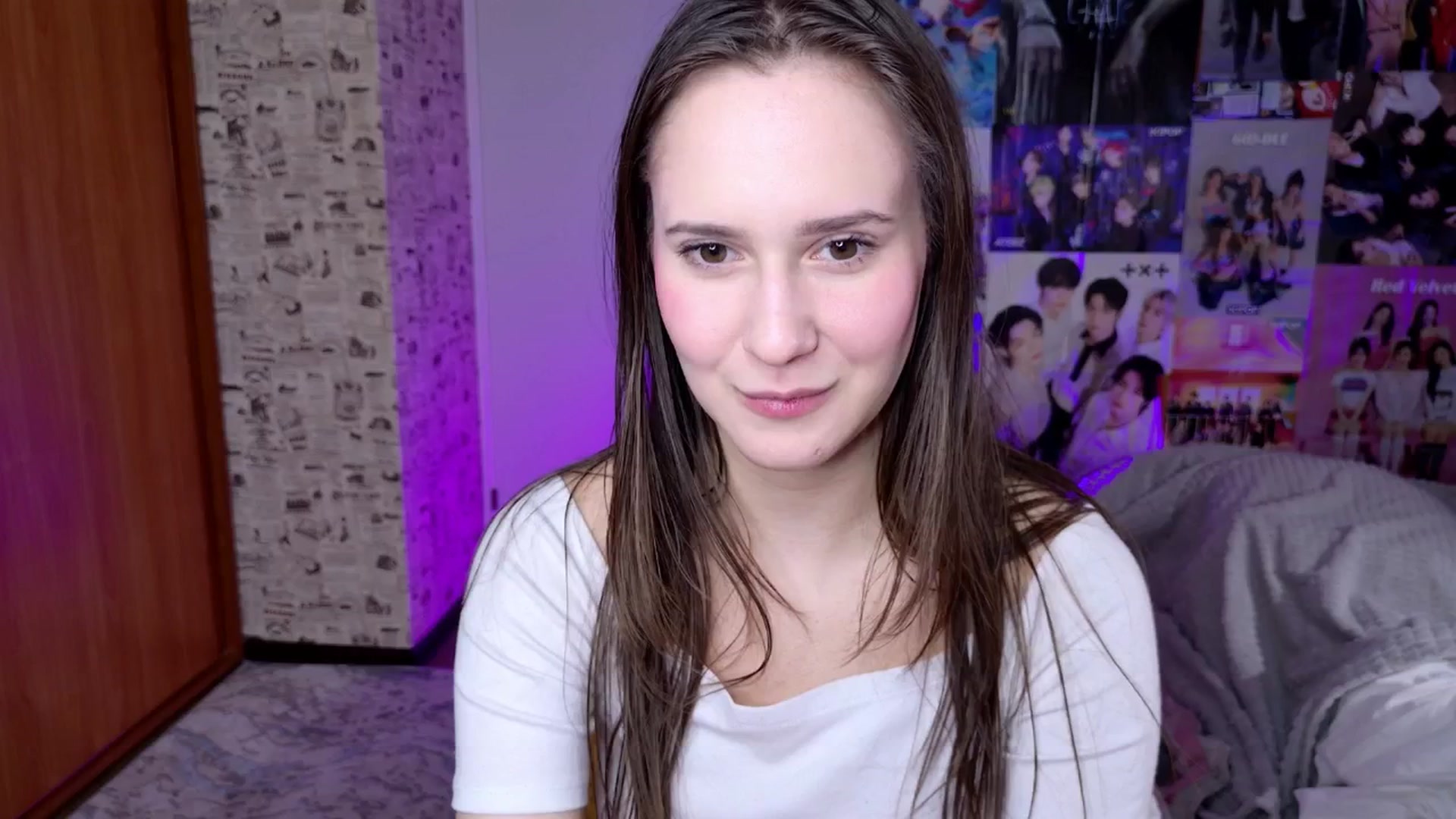 Gallery image thumbnail from LucyRosen's myfreecams stream on, 11/19/2025, 18:26 image 15 of 20