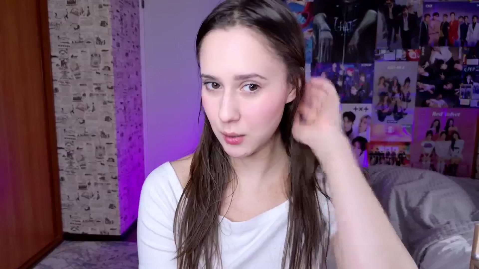 Gallery image thumbnail from LucyRosen's myfreecams stream on, 11/19/2025, 18:26 image 6 of 20