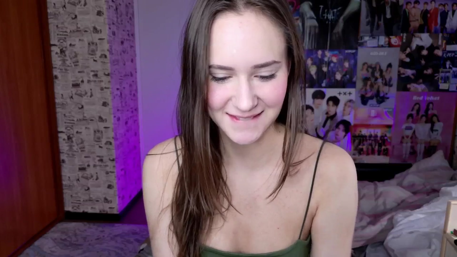 Gallery image thumbnail from LucyRosen's myfreecams stream on, 11/24/2025, 16:49 image 9 of 20